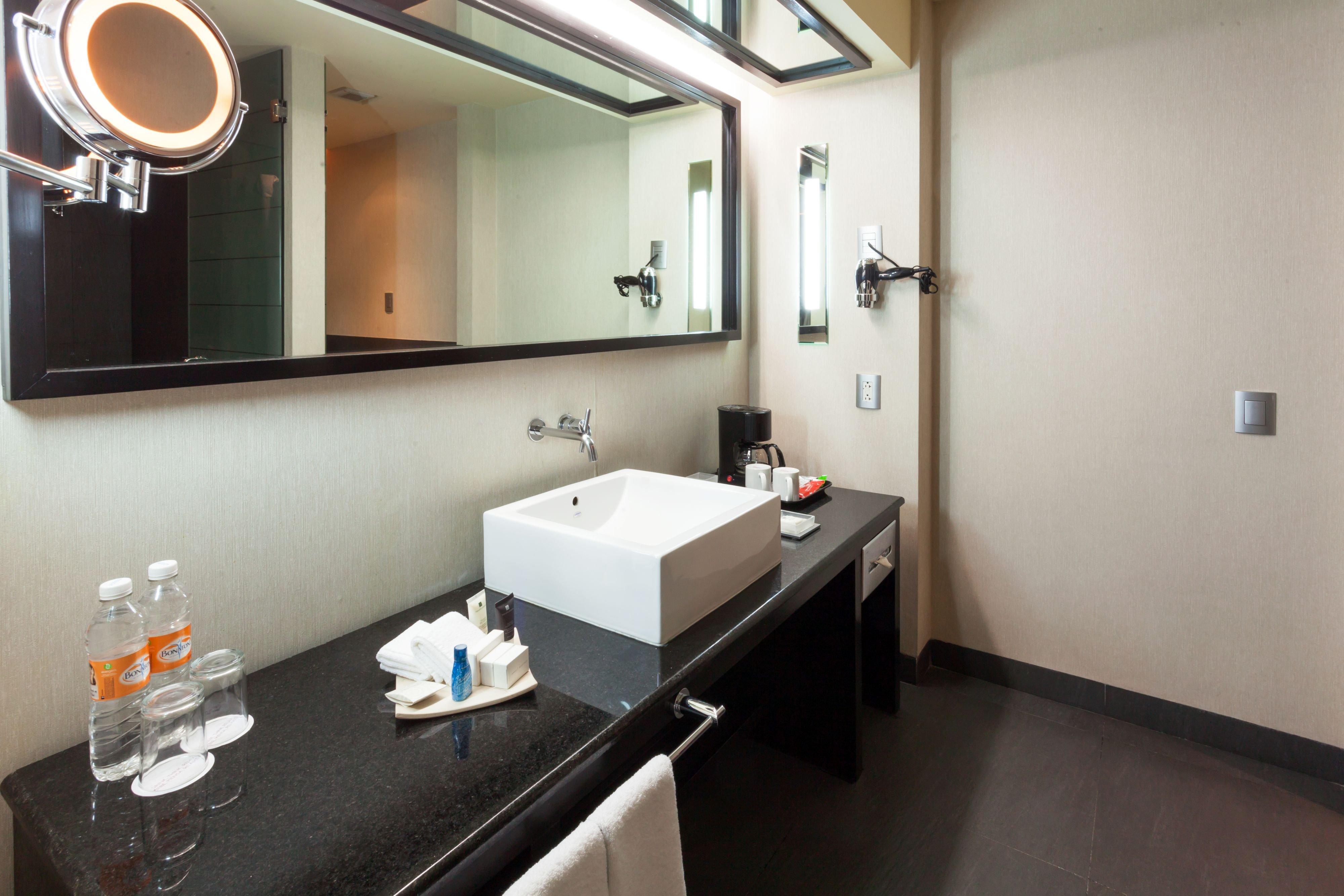 Crowne Plaza - Lancaster By Ihg 4* Toluca