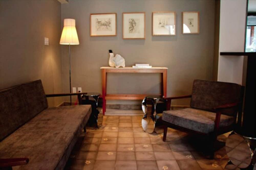 Hotel Flor De Mayo Boutique Hotel, & Restaurant (adults Only)