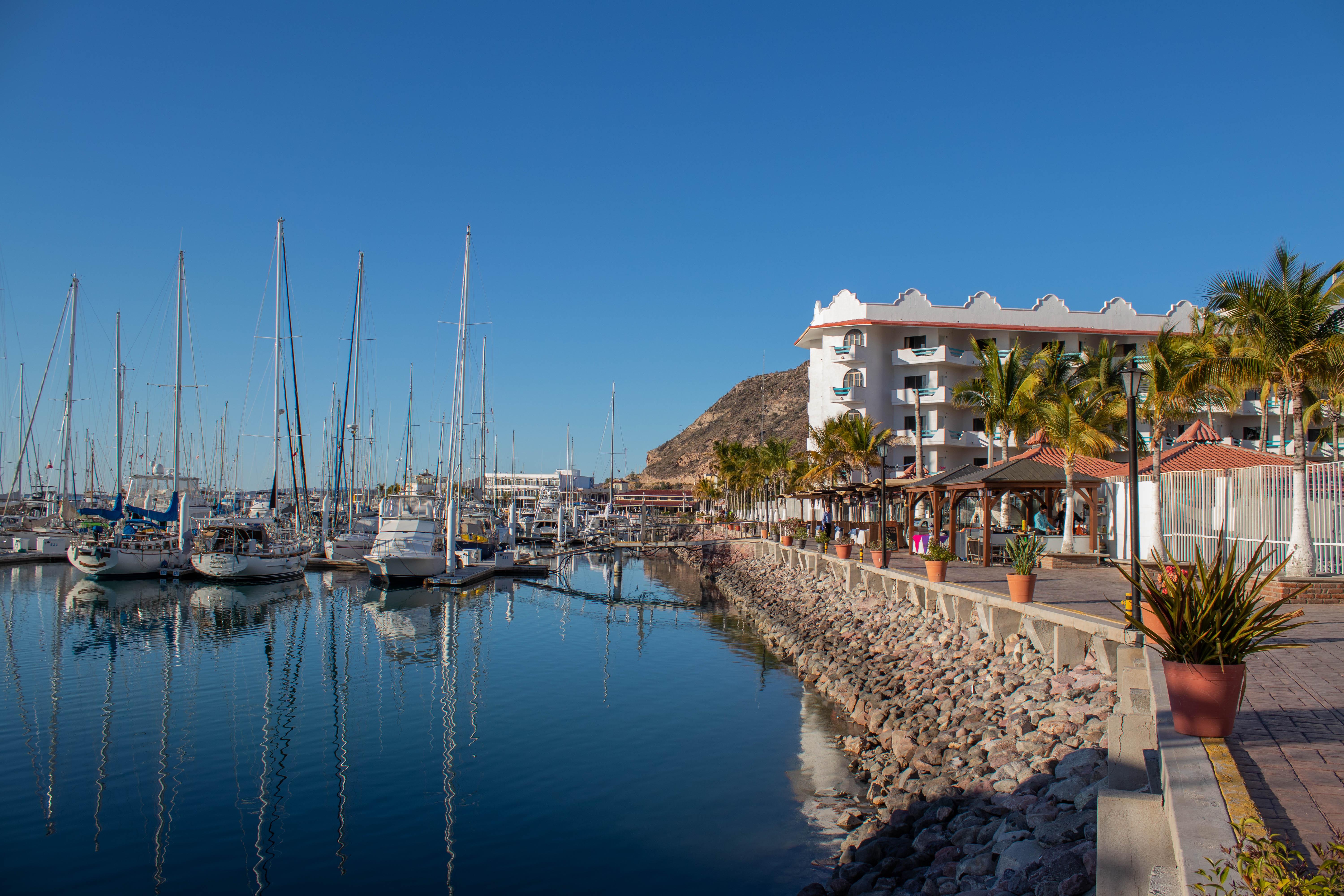 Hotel The Westmarine Waterfront 4*