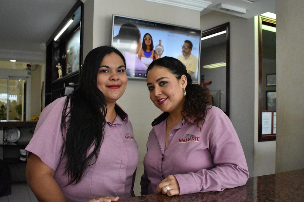 Hotel Baluarte 3*