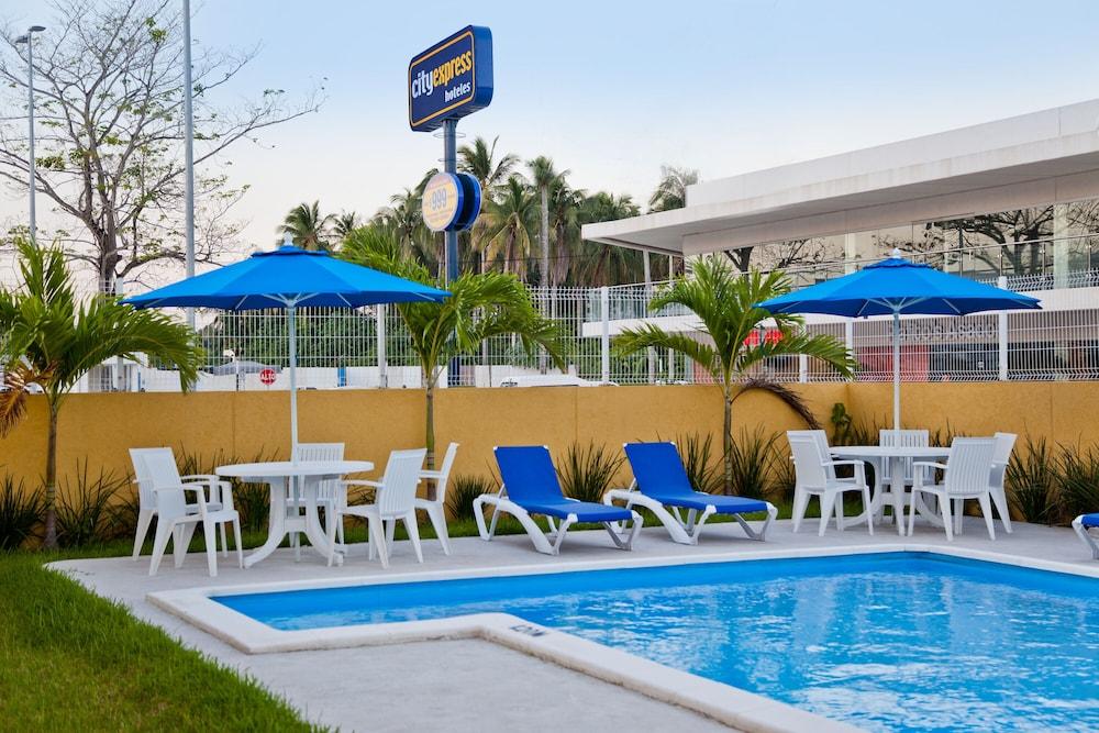 Hotel Express By Marriott Paraiso