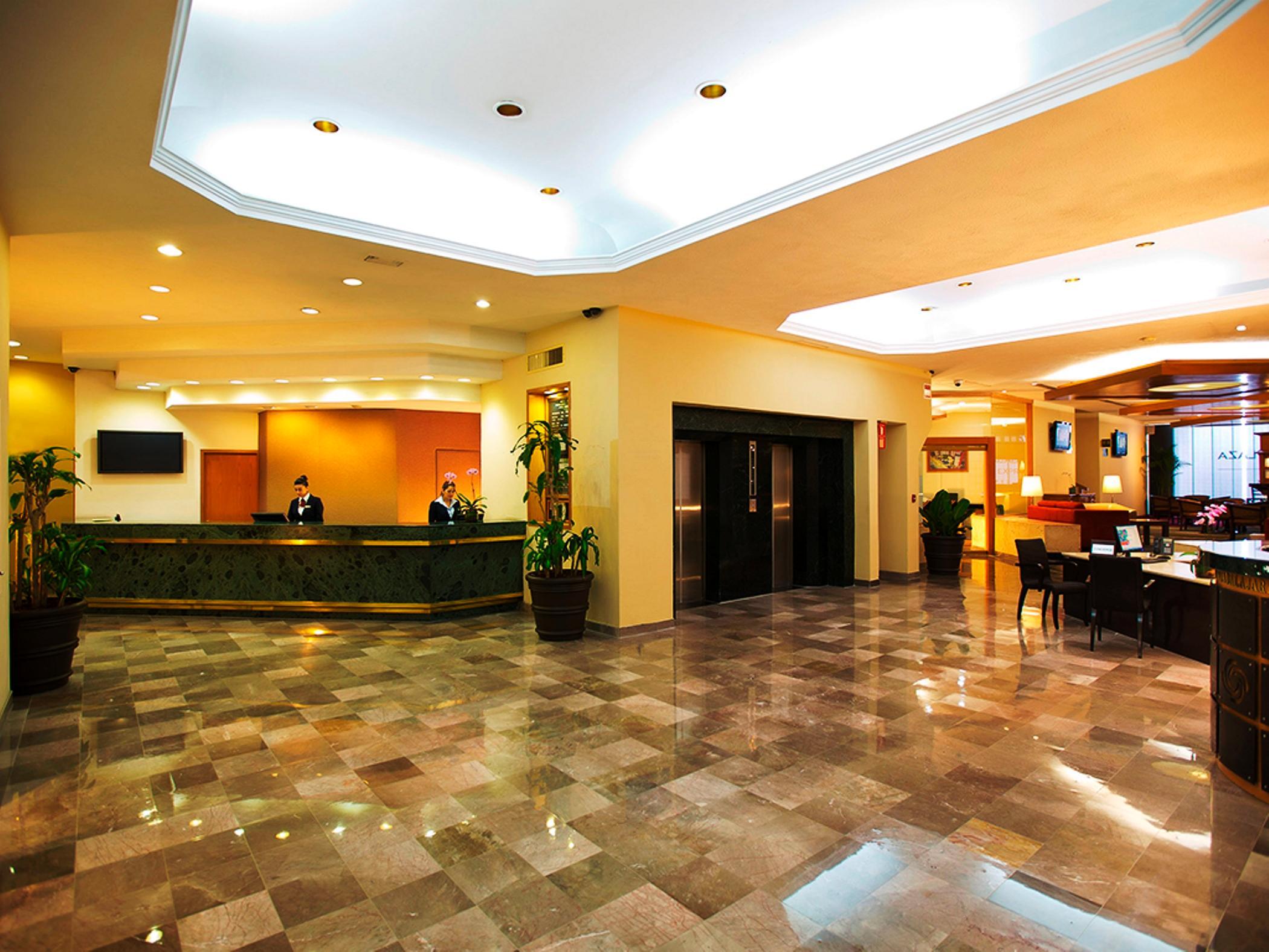 Guadalajara Plaza Ejecutivo Hotel 4*