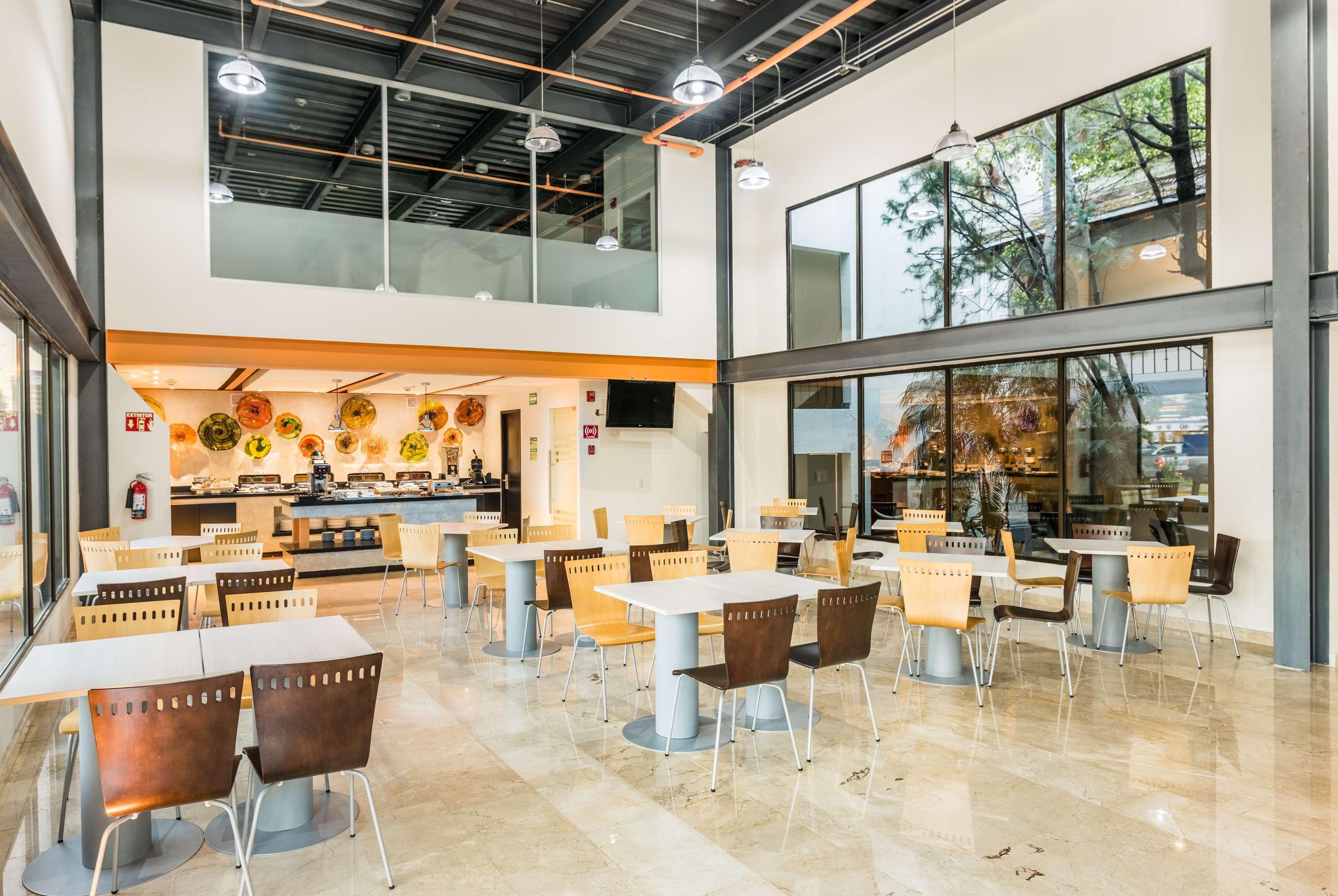 Wyndham Garden Guadalajara Expo Plaza Del Sol Hotel