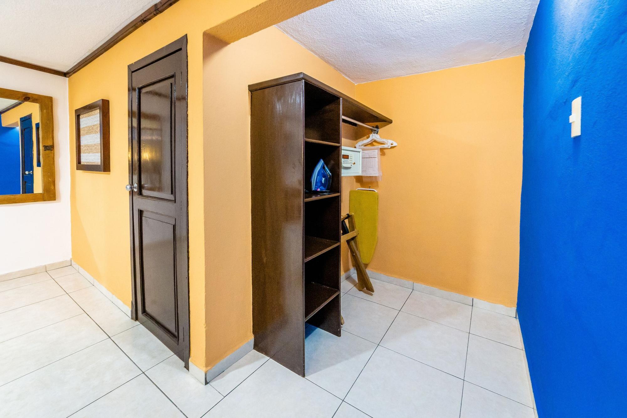 Hotel Hacienda Aeropuerto 4*