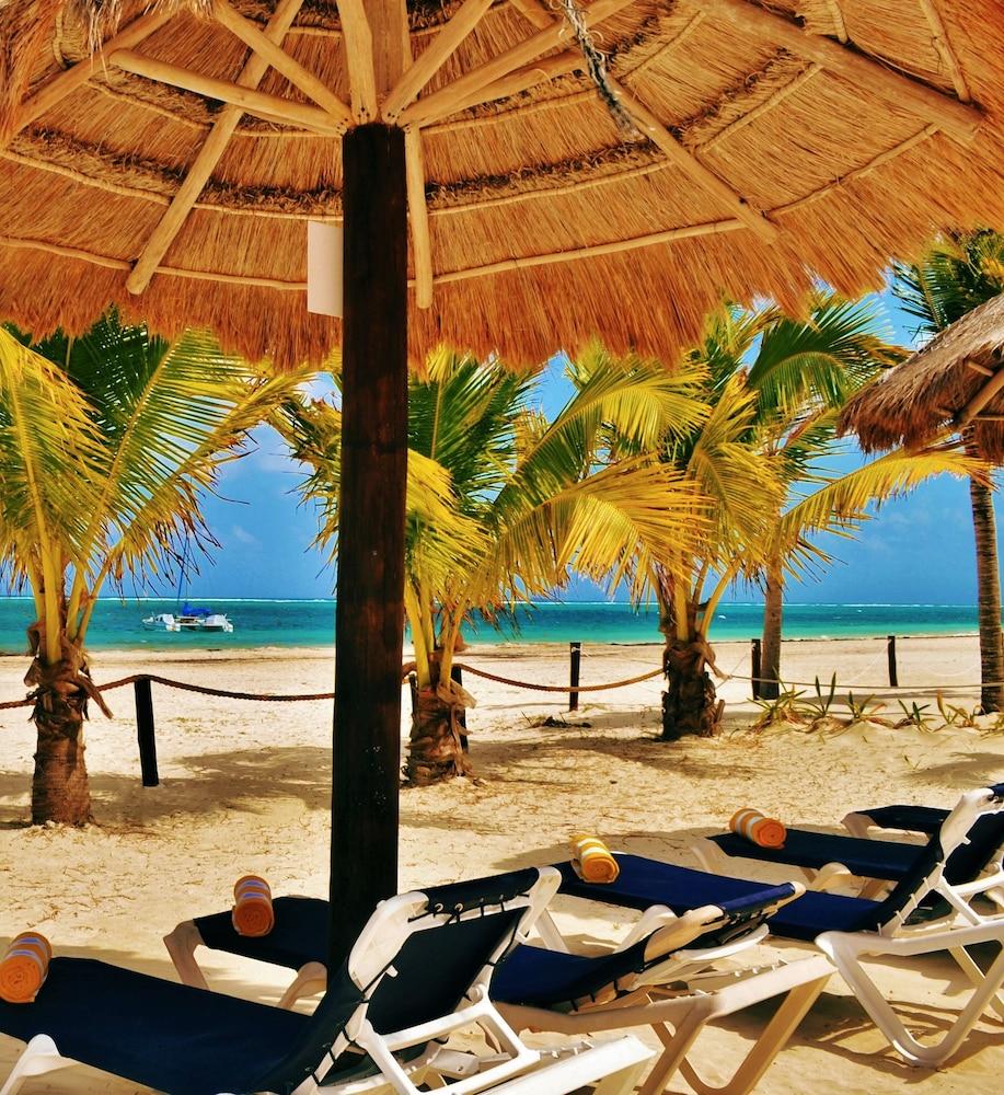 Arrecifes Aparthotel Puerto Morelos