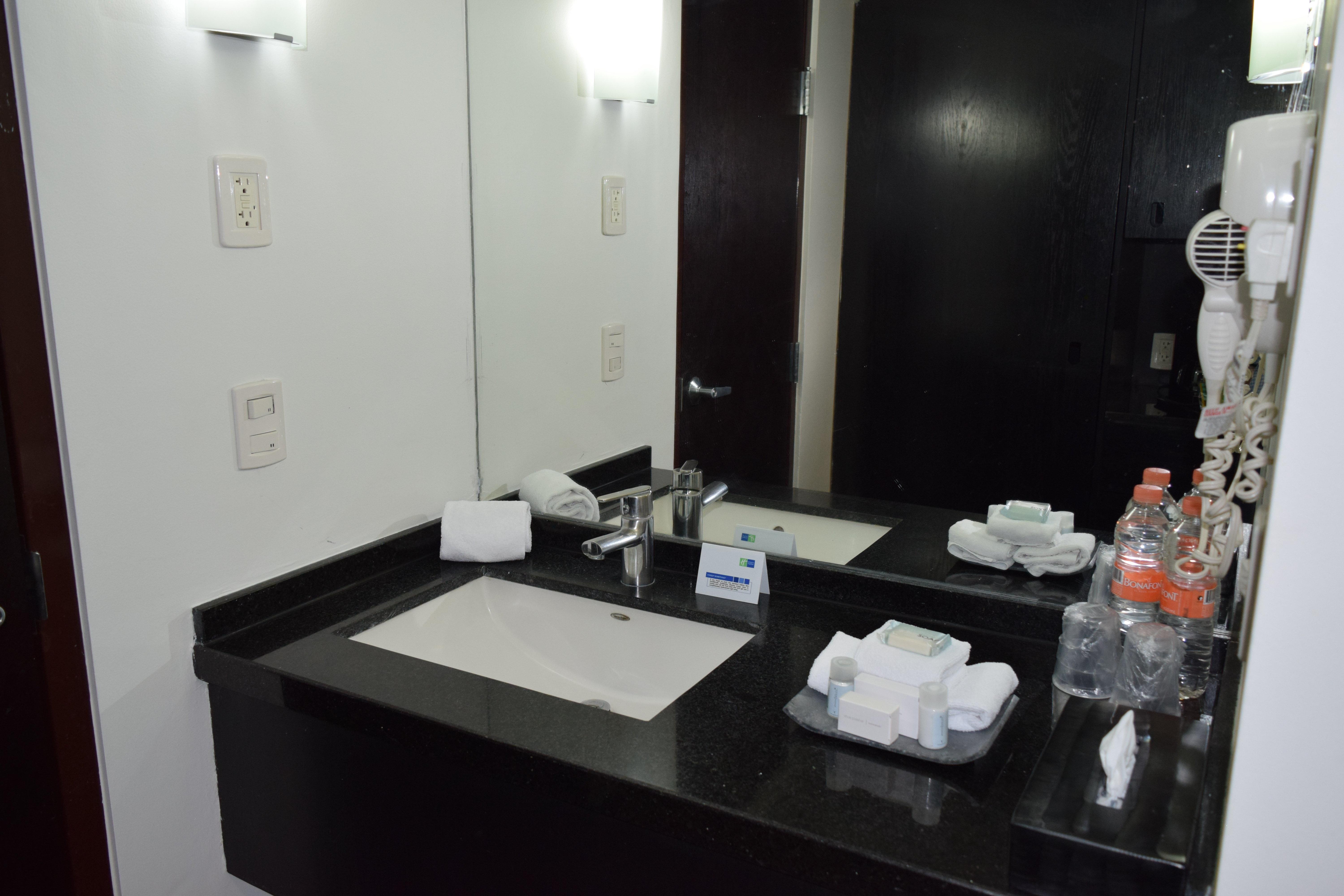Hotel Express Galerias Metepec By Ihg