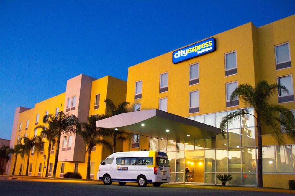 Express By Marriott Hotel