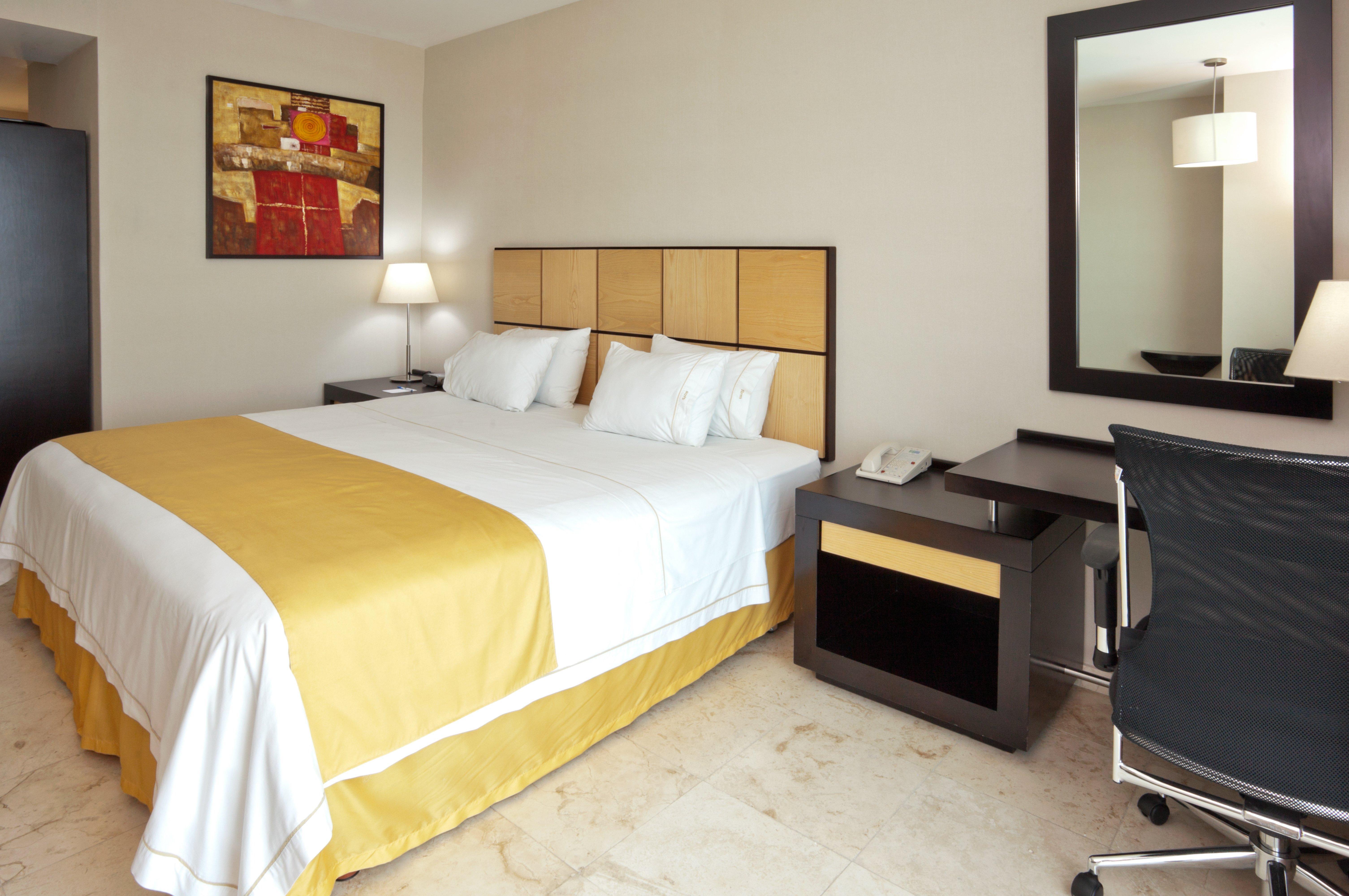 Express By Ihg 4*