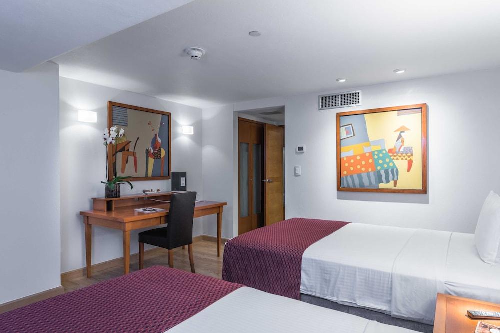 Eurostars Zona Rosa Hotel