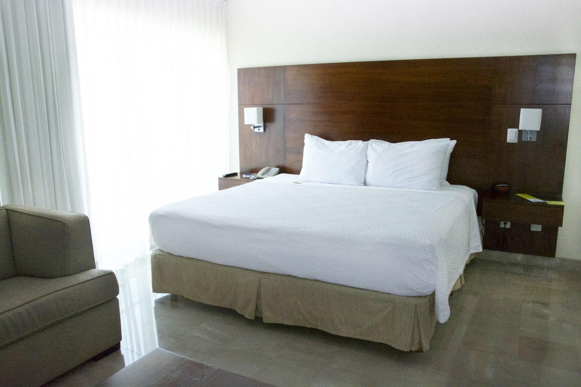 Hotel Four Points By Sheraton 4*
