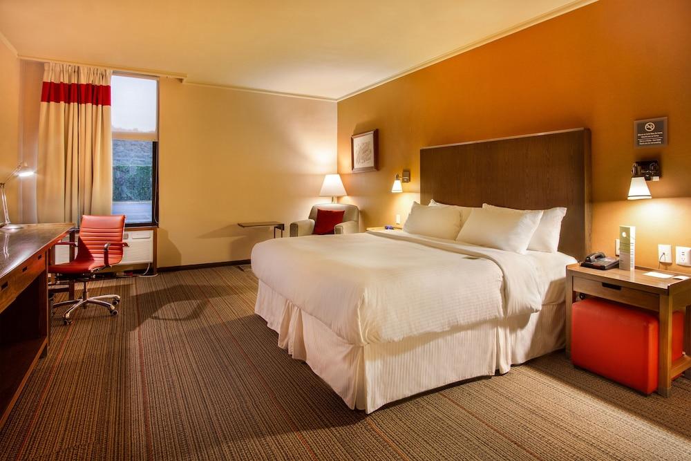 Four Points By Sheraton Hotel