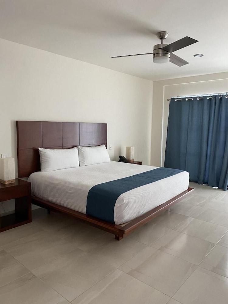 Marena & Aparthotel 3*