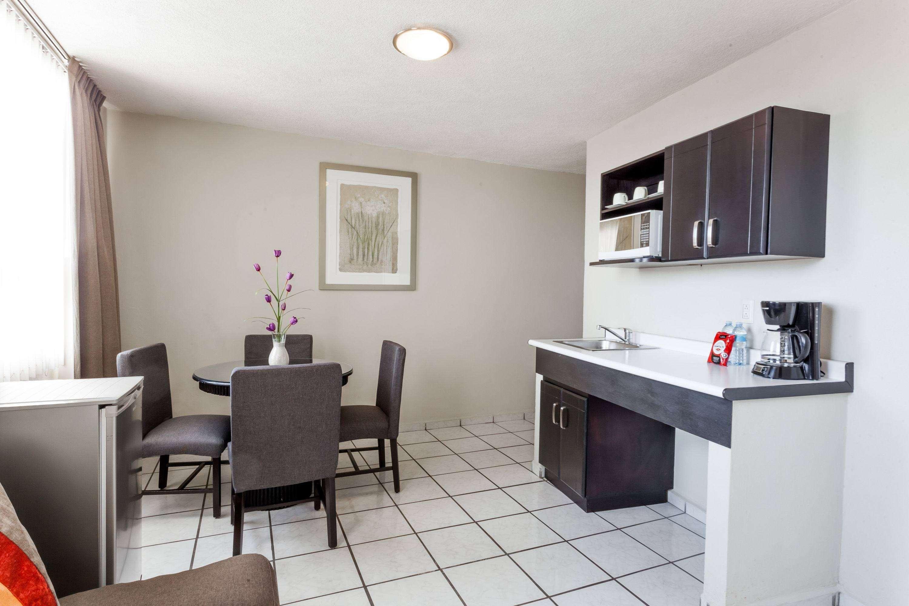 Howard Johnson By Wyndham Guanajuato Avenida 3*