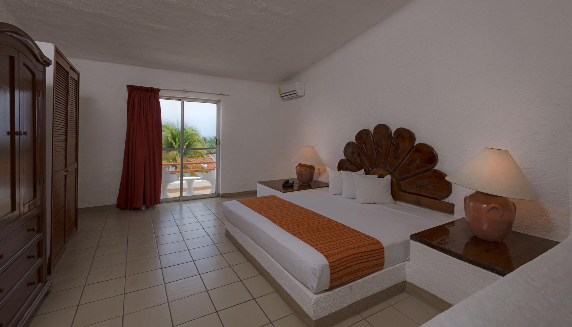 Resort Vista Playa De Oro 4*