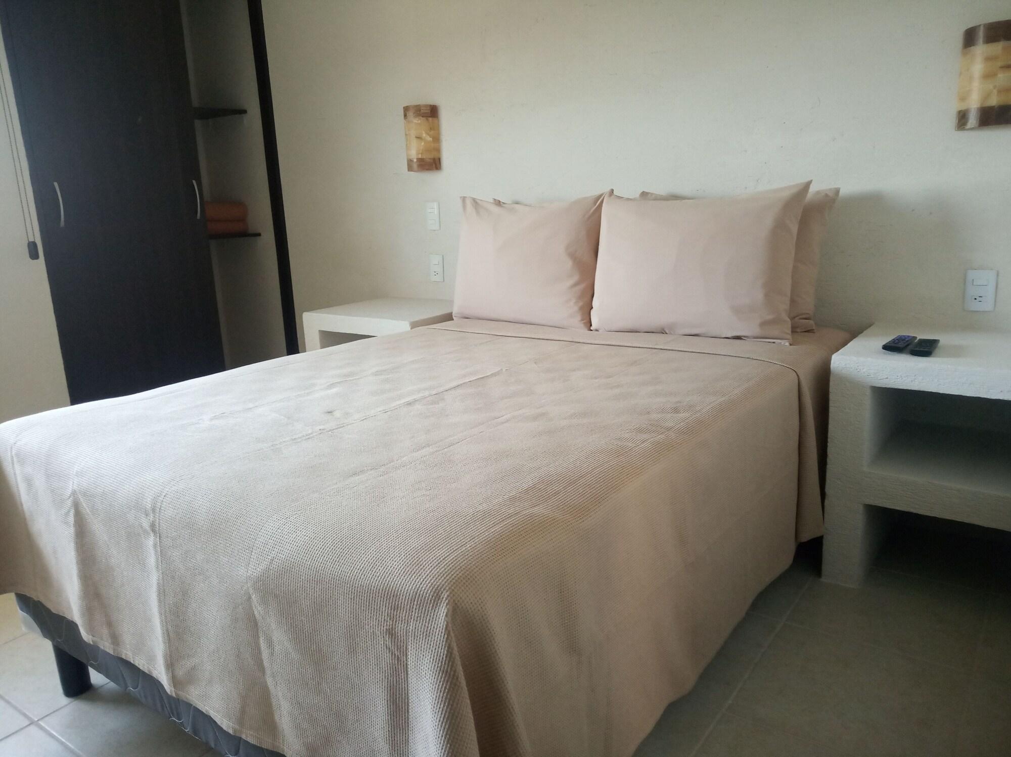 Coral Cuernavaca & 4*