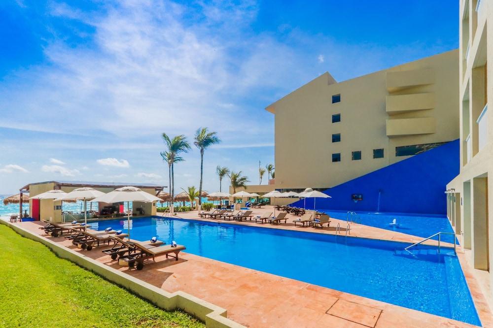 Hotel Club Regina Cancun