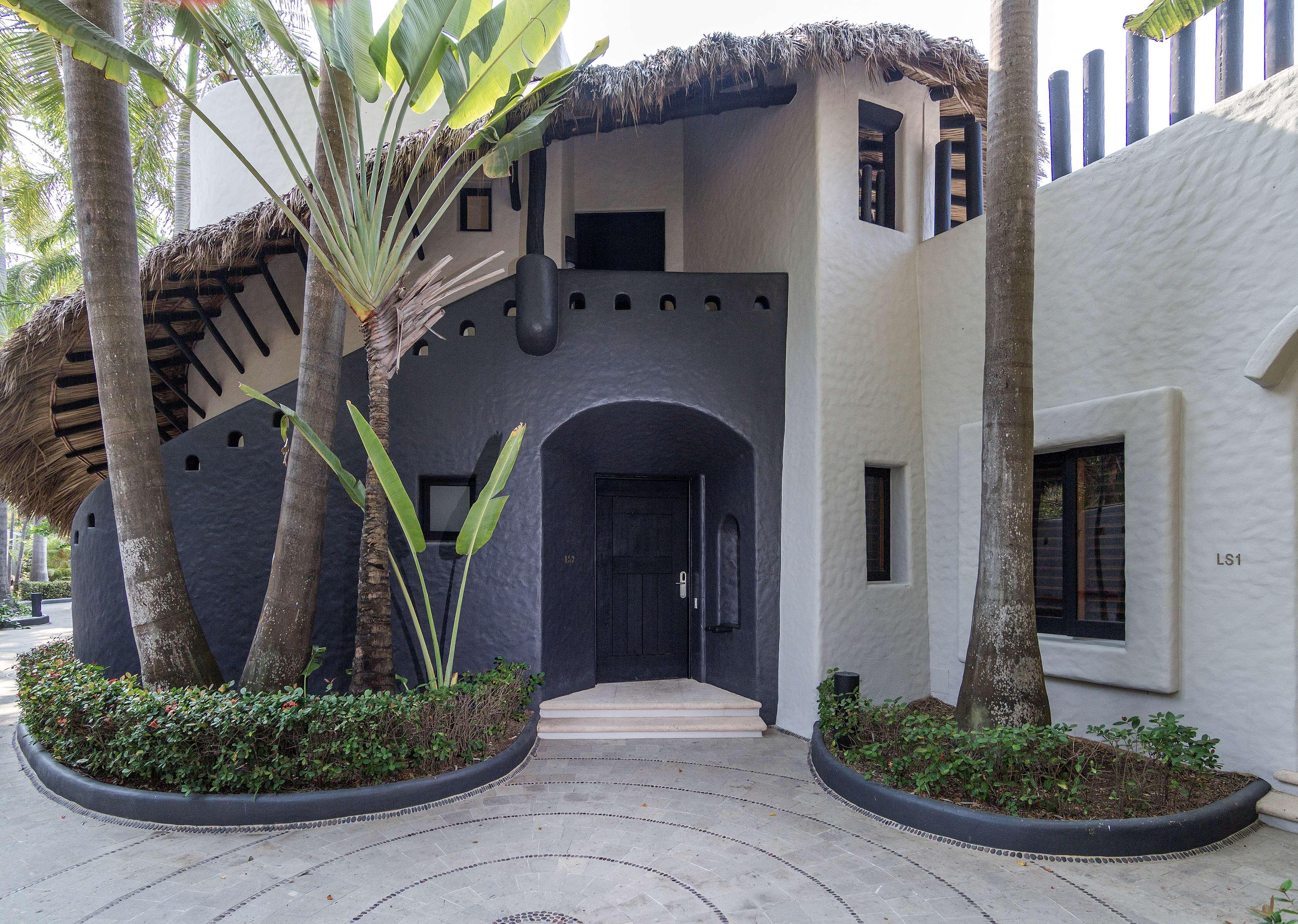 Hotel Thompson Zihuatanejo, A Resort, By Hyatt Zihuatanejo