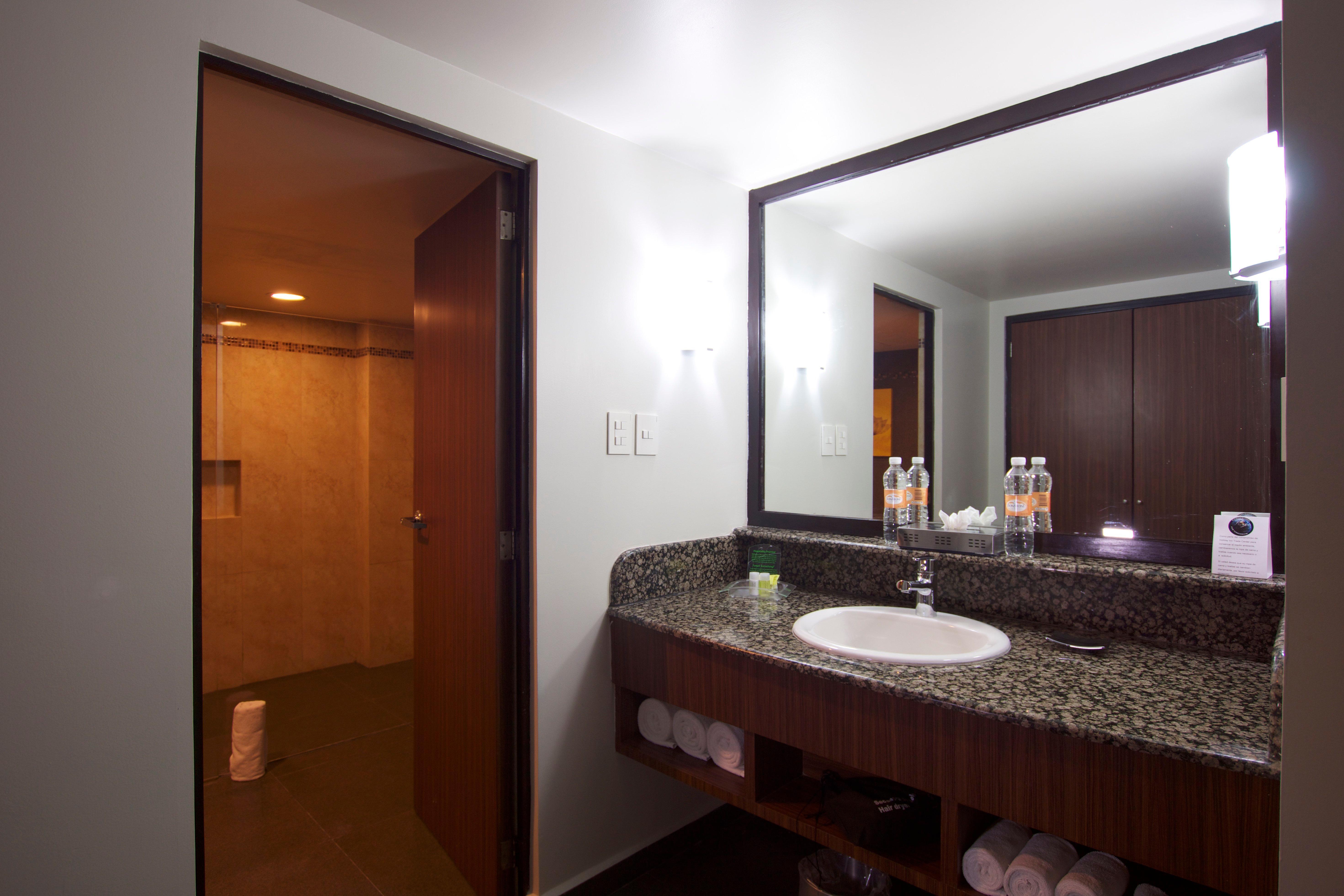 - Trade Center By Ihg Hotel