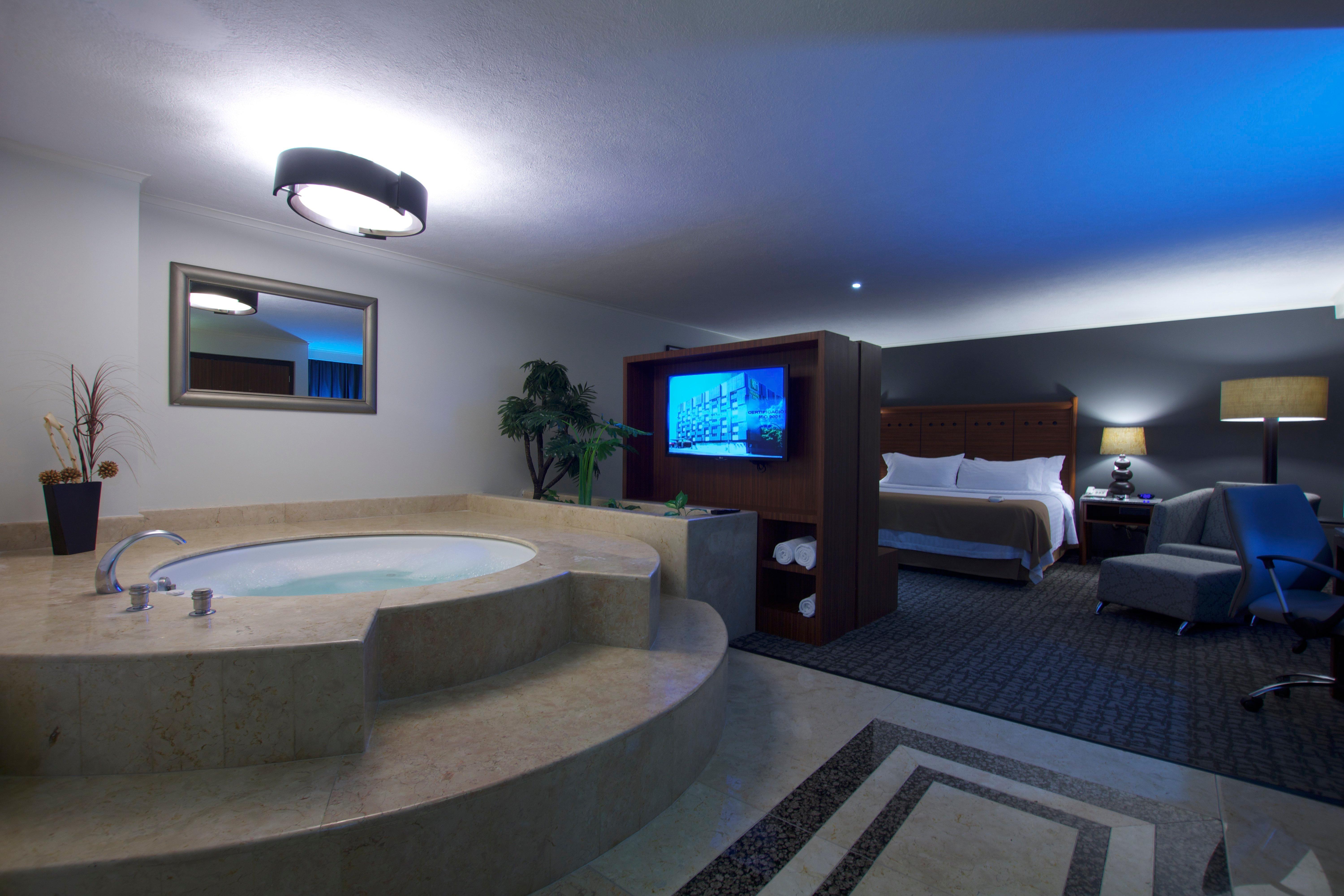 - Trade Center By Ihg 4*