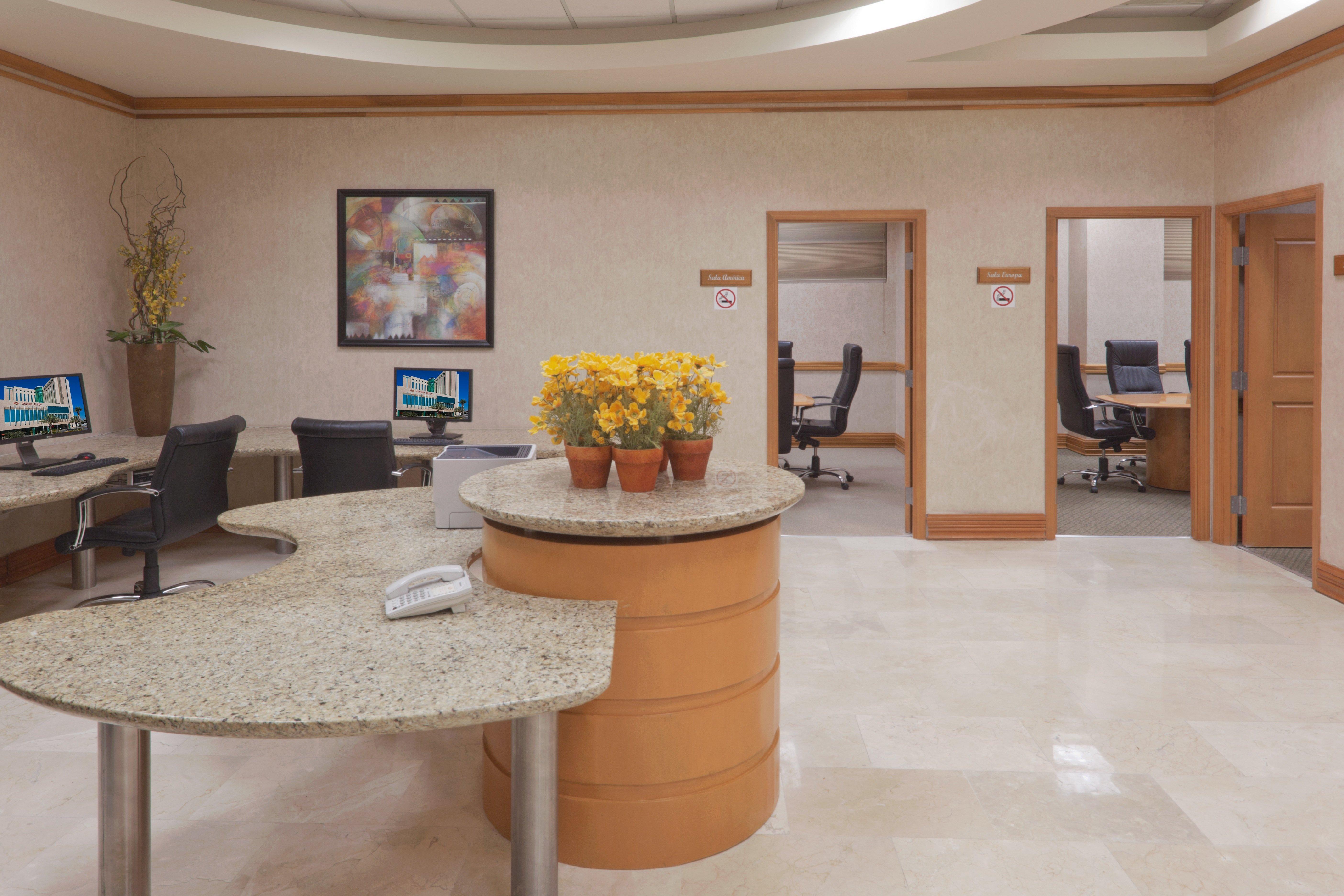 Crowne Plaza By Ihg Hotel