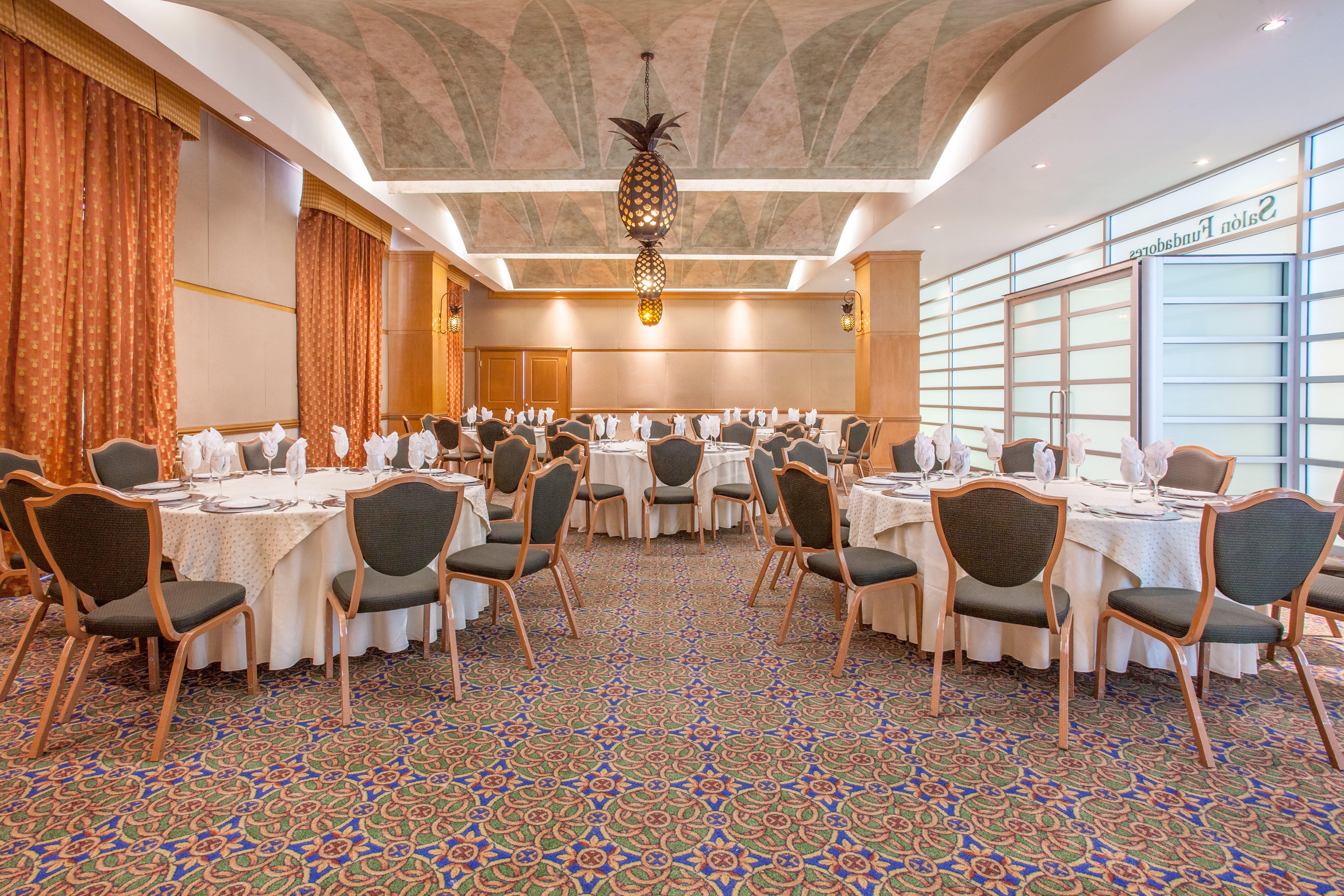 Crowne Plaza By Ihg Torreon