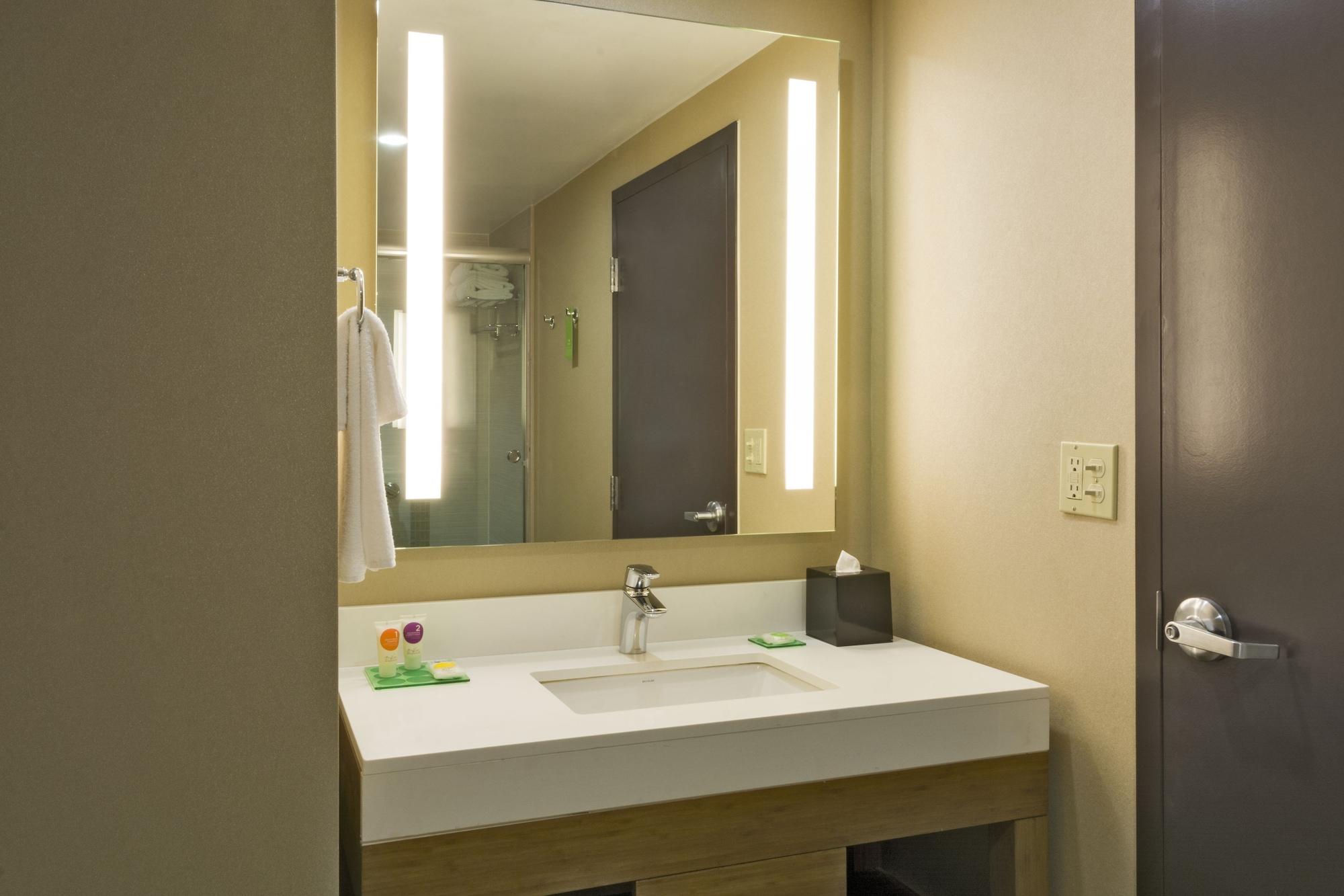 Hyatt Place Cabos Hotel