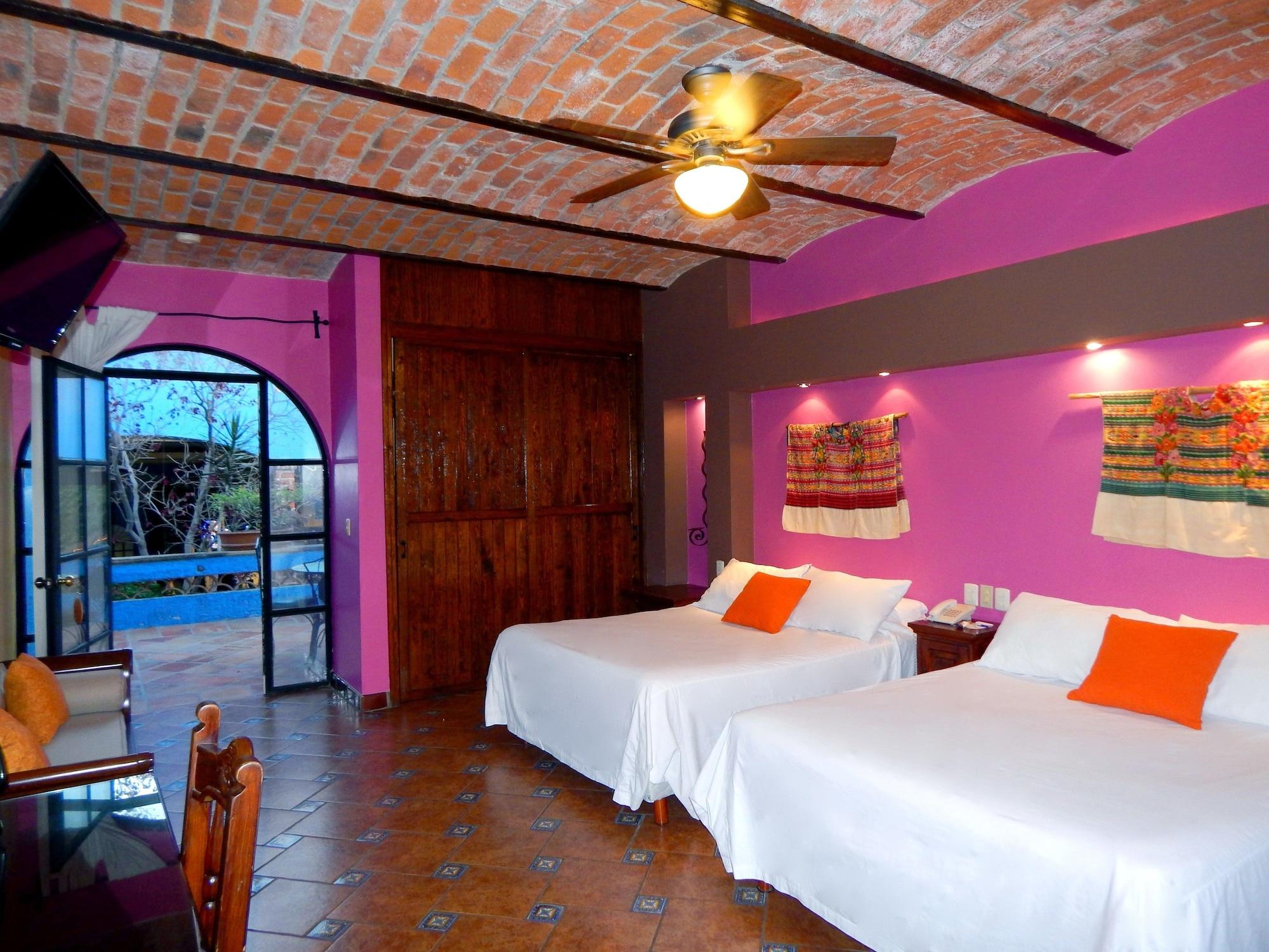 La Del Ensueno Boutique