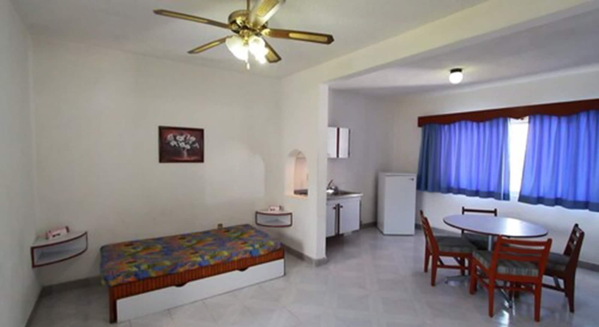 Dorados Conventions & 4*