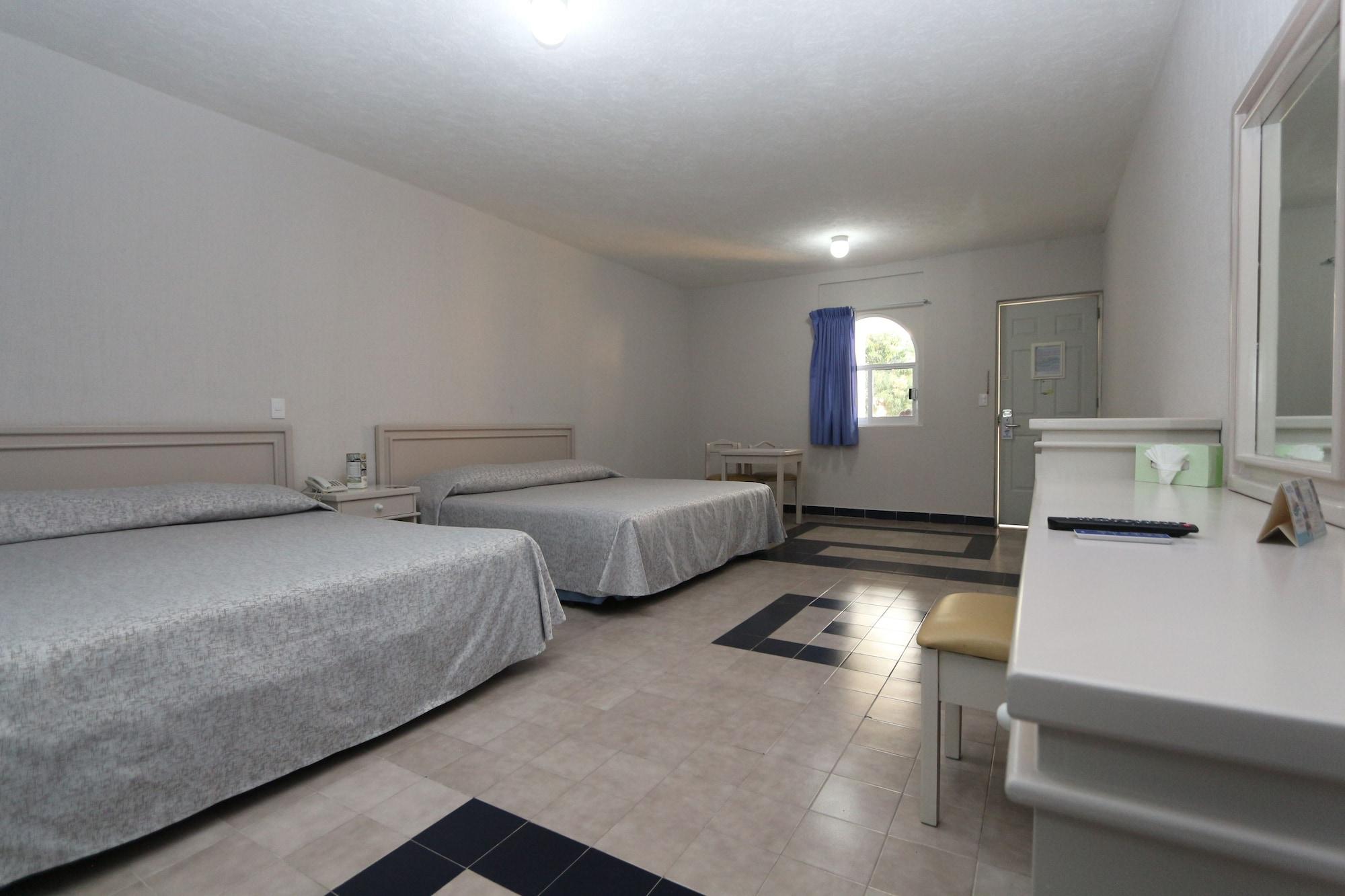 Dorados Conventions & Hotel 4*