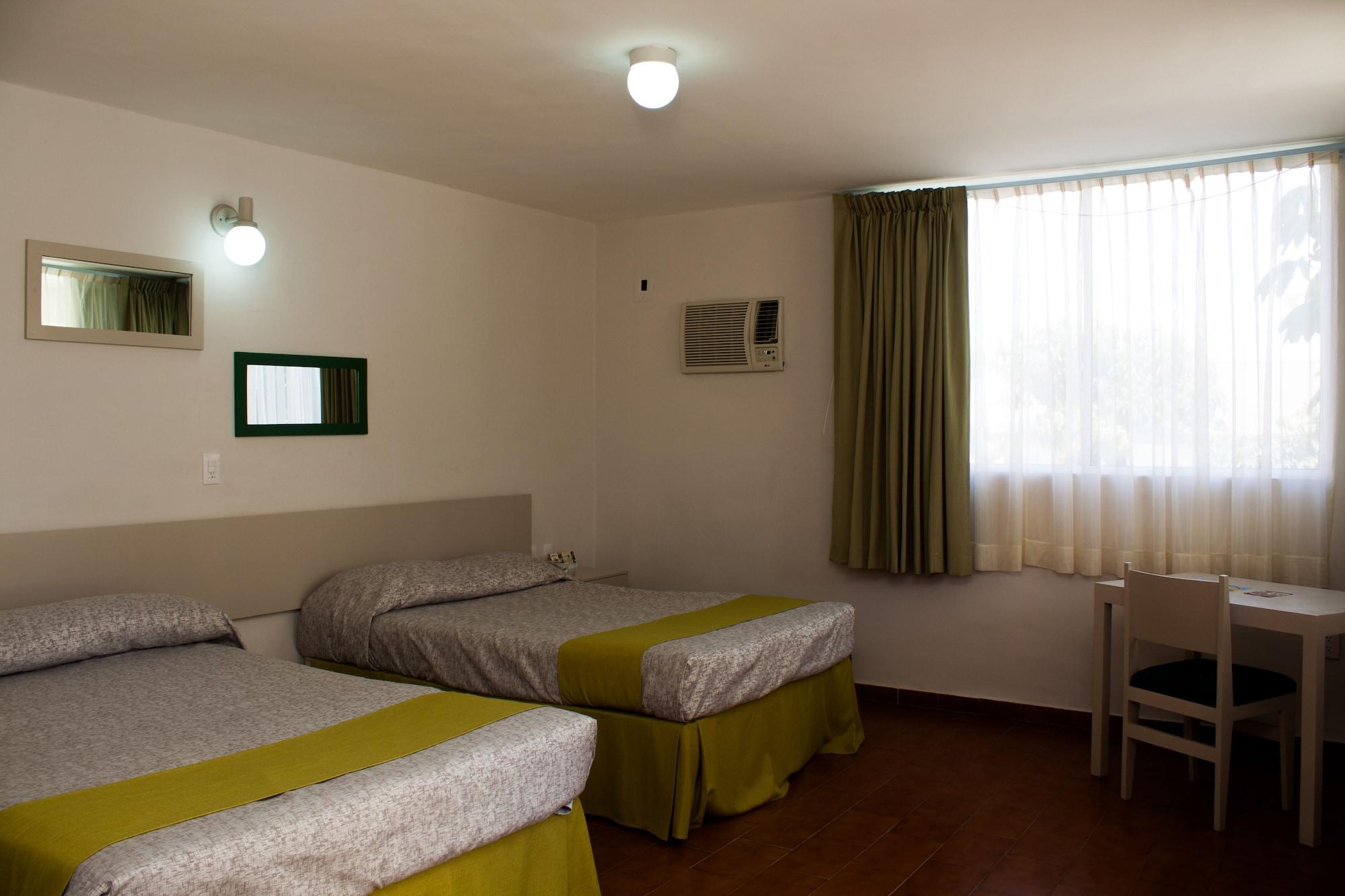 Hotel Dorados Conventions &