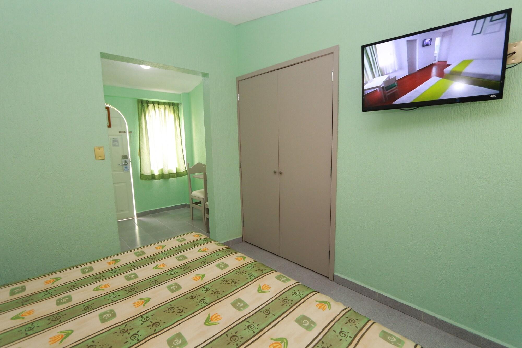 Hotel Dorados Conventions & 4*