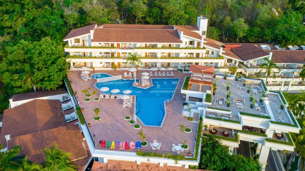 Park Royal Huatulco Resort 4*