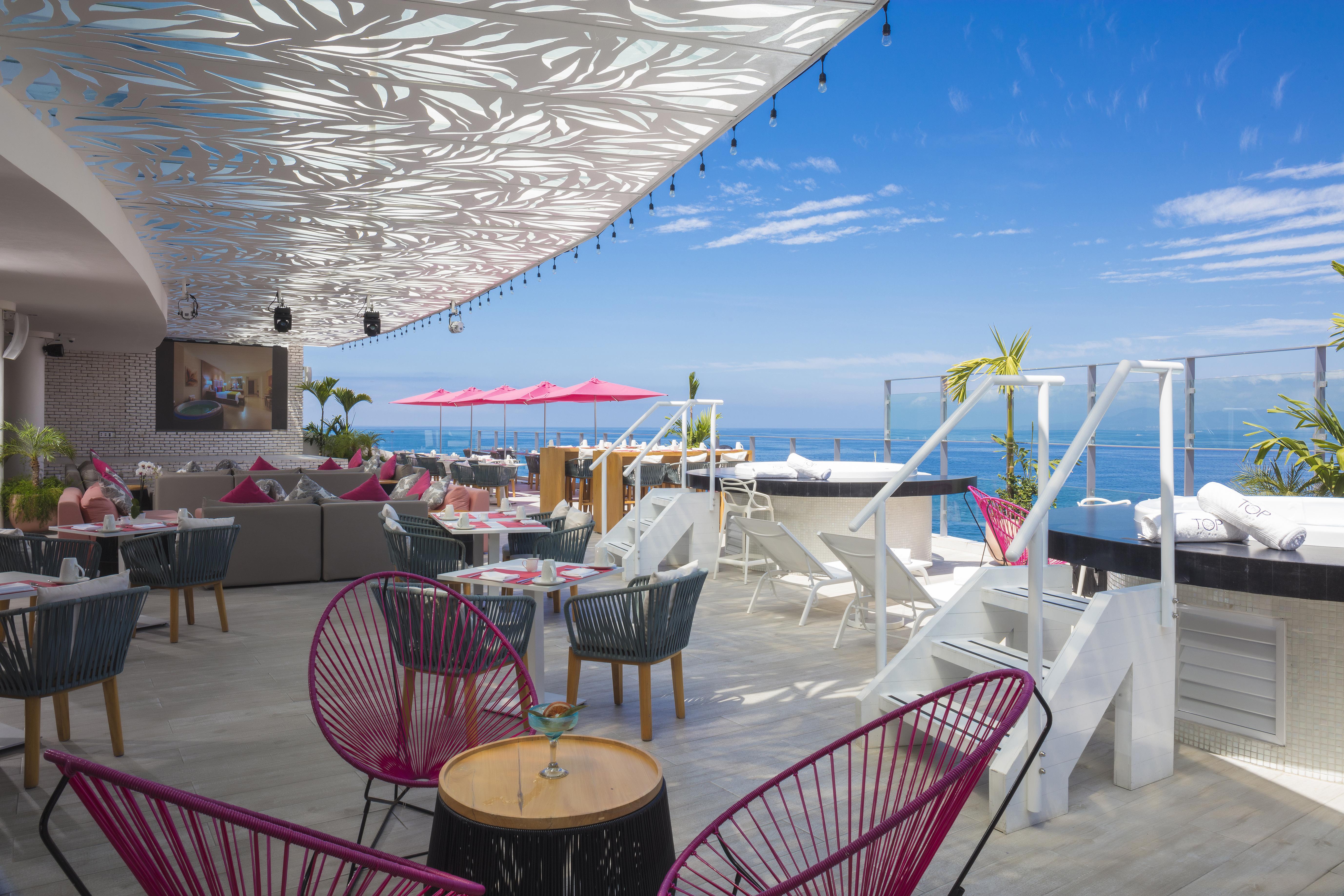 Almar Luxury Lgbt Front Experience (adults Only) 4*