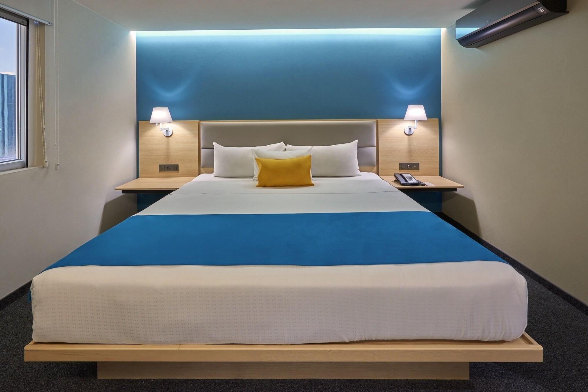 Express By Marriott Aparthotel Toluca