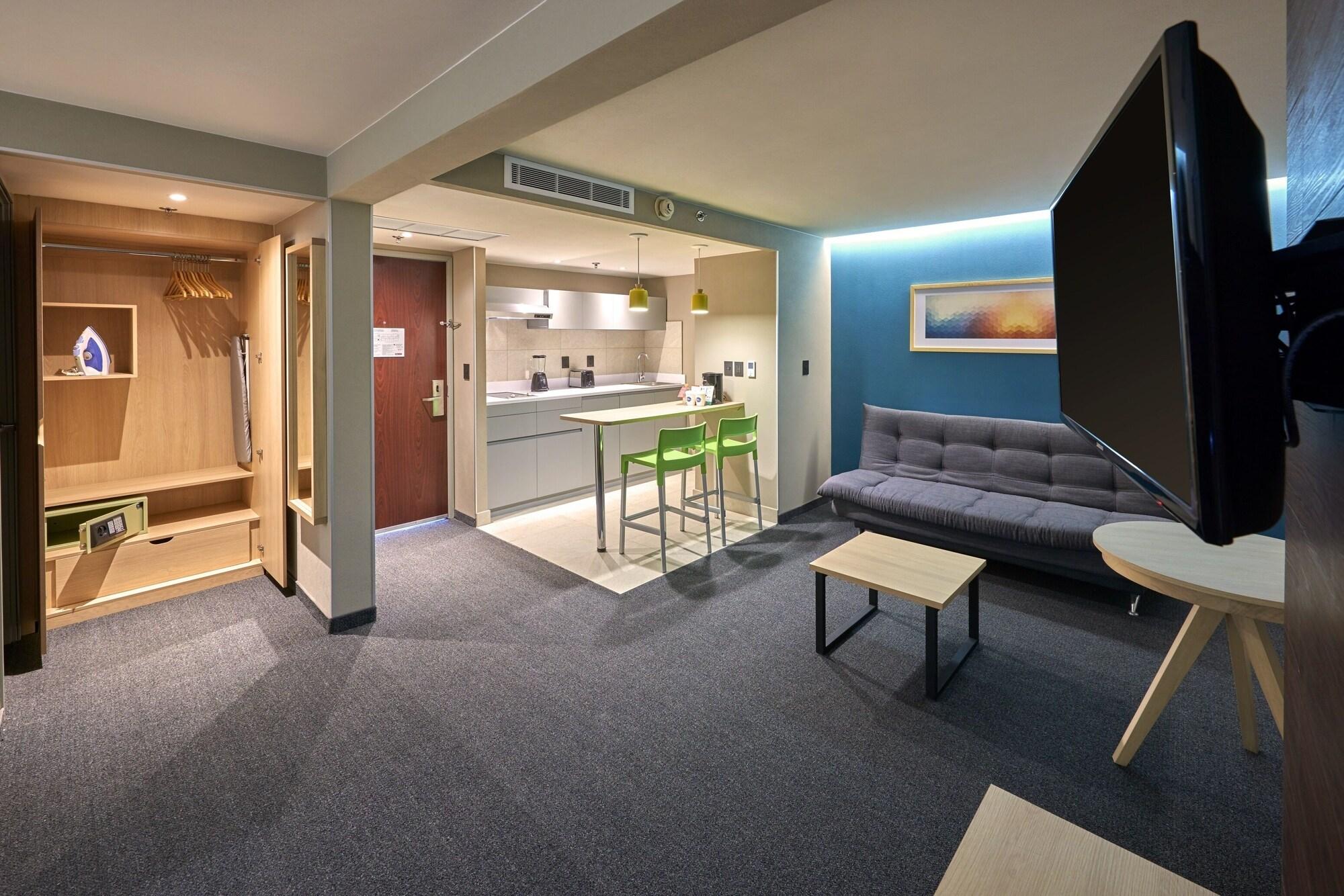 Express By Marriott Aparthotel 4*