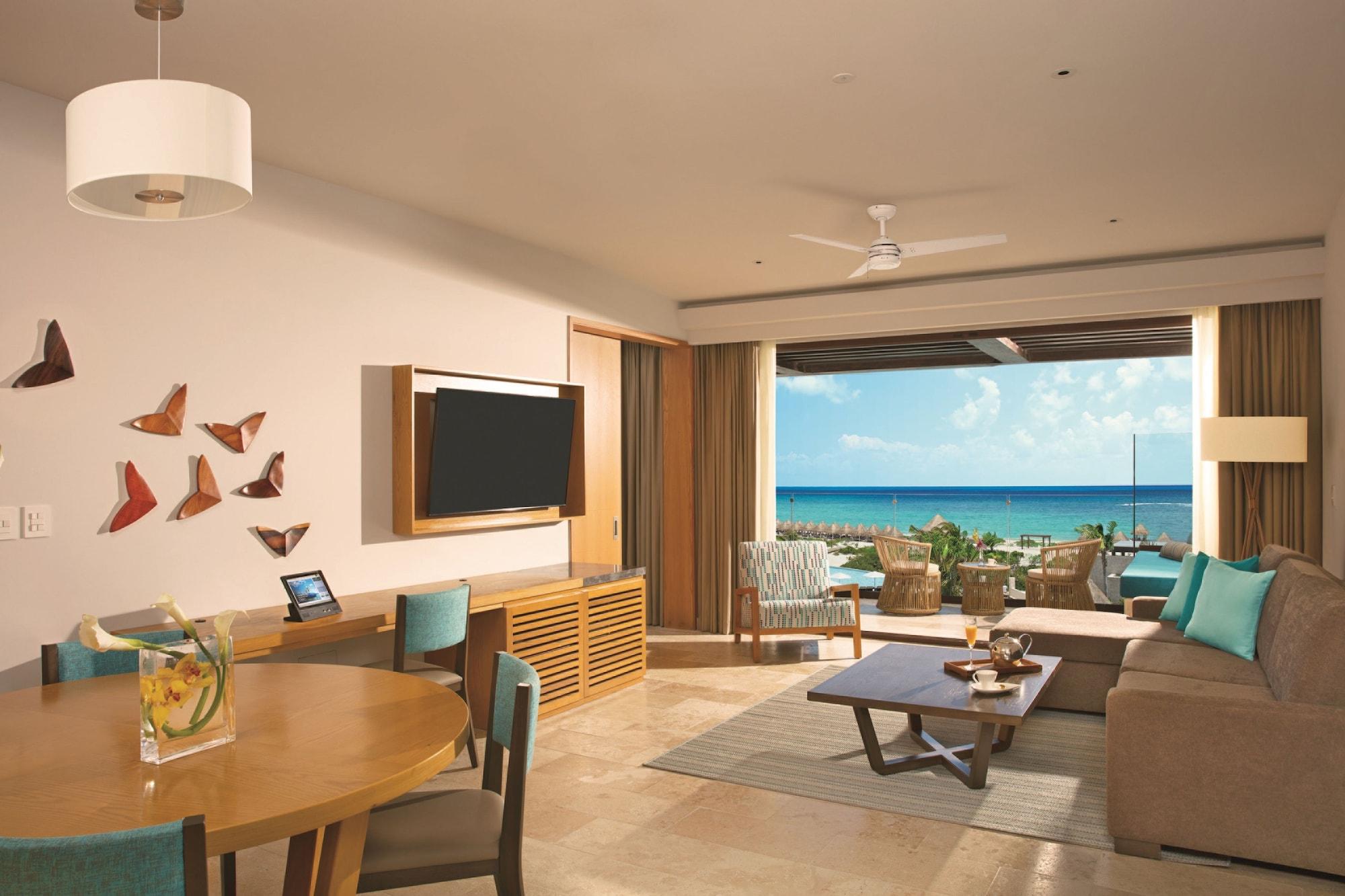 Resort Dreams Playa Mujeres Golf & Spa Resort