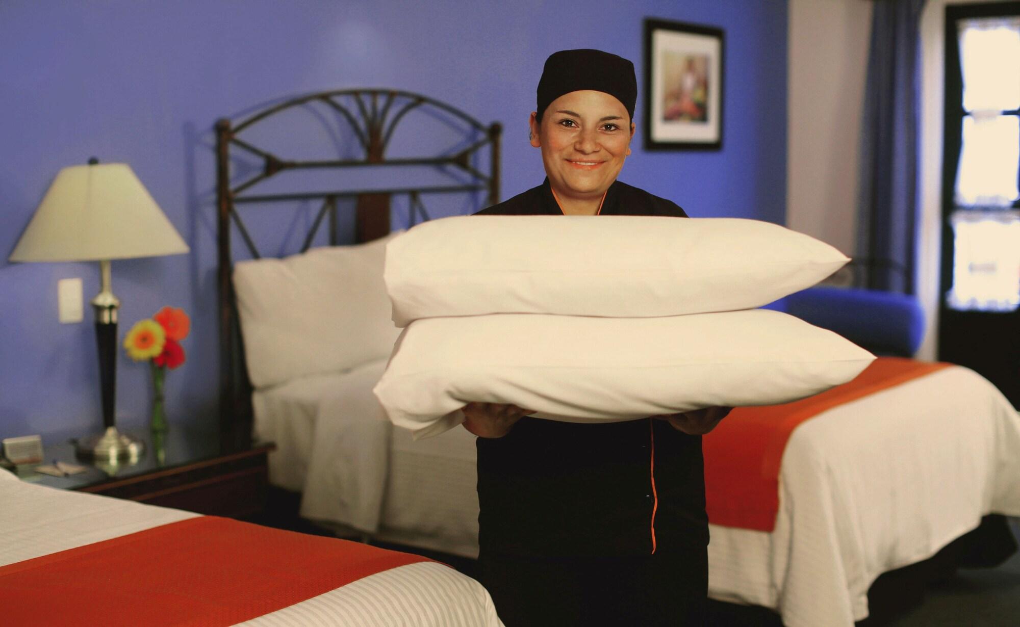 Ciros Hotel