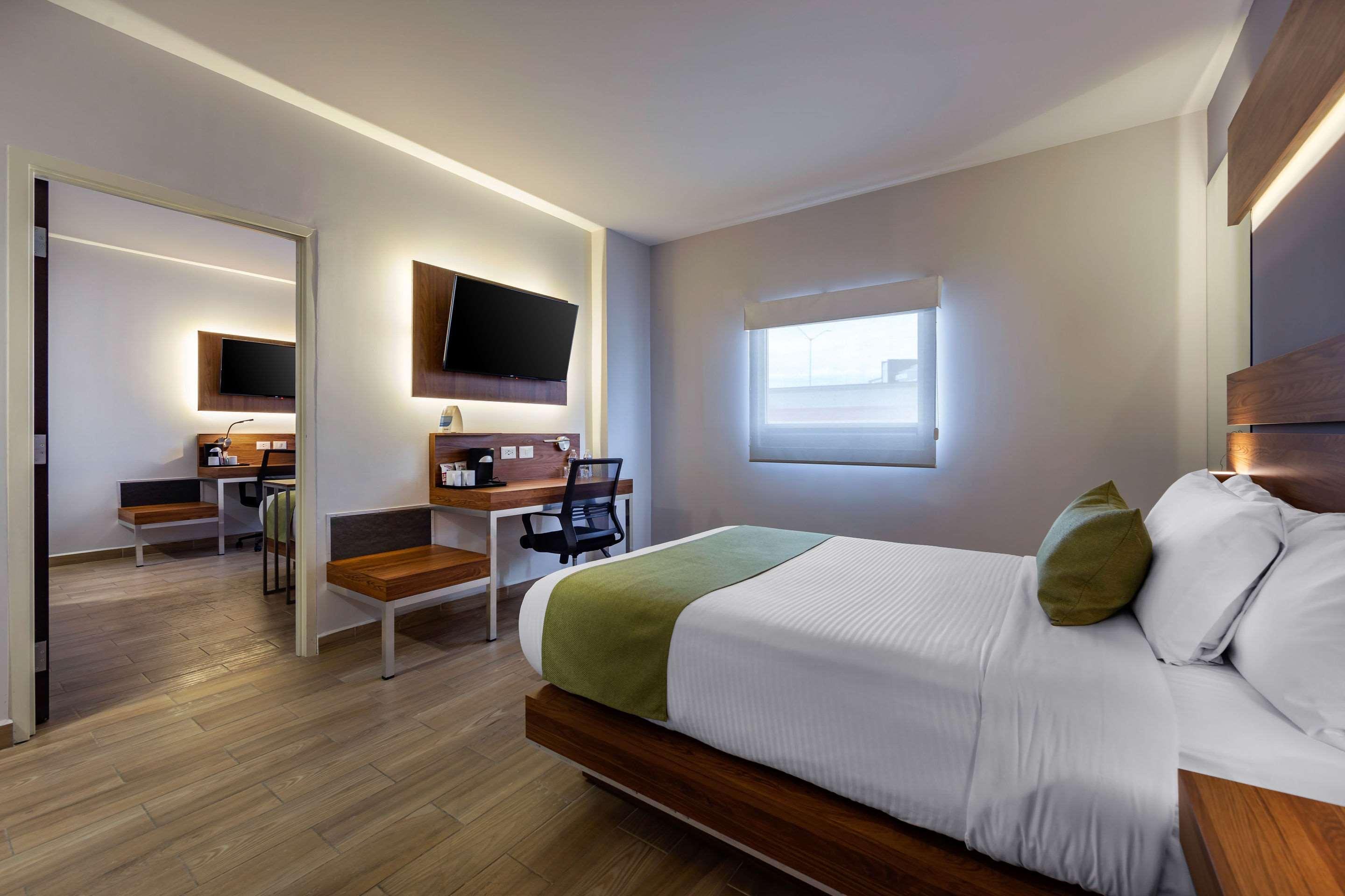 Sleep 3* Tijuana