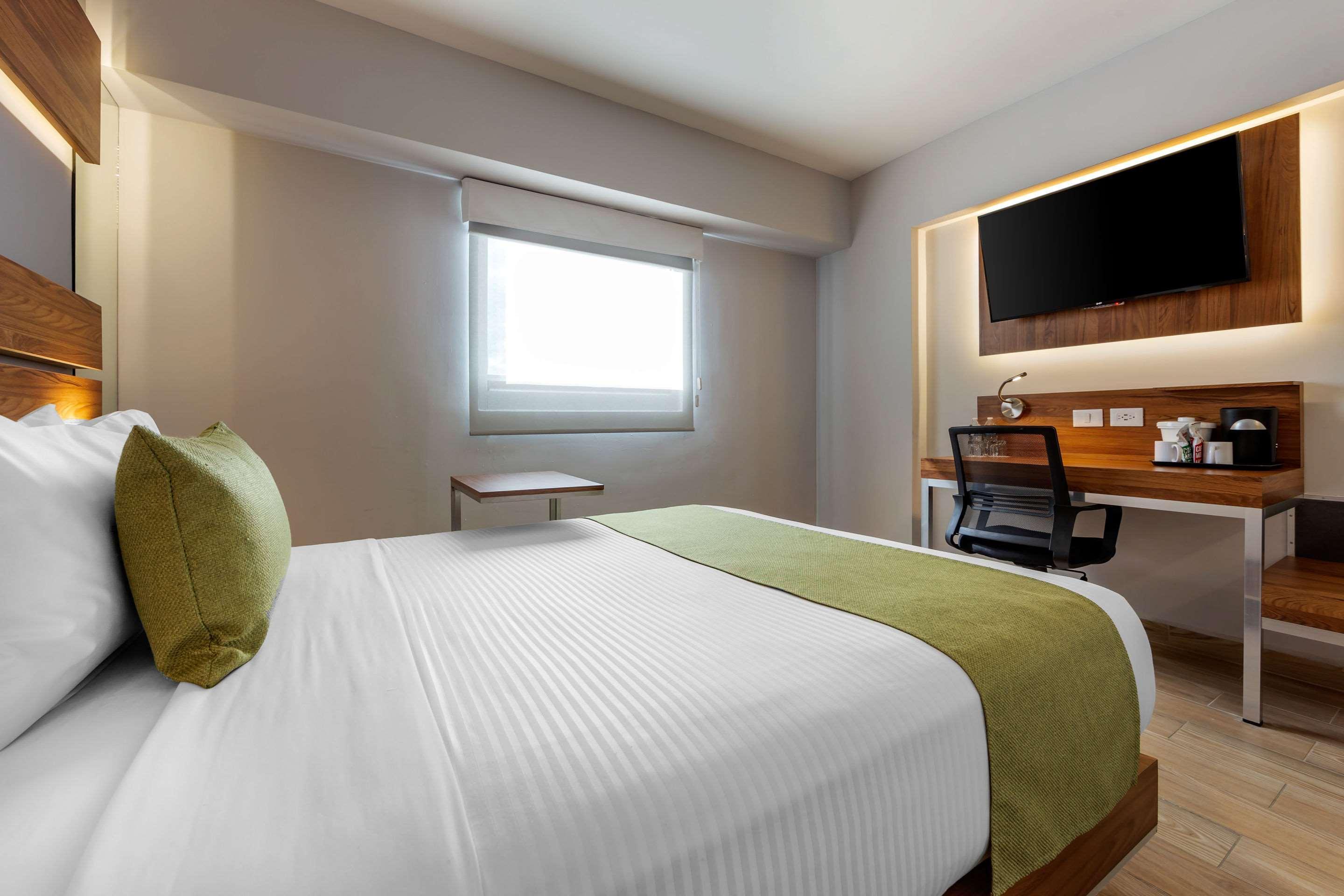 Sleep Inn 3*