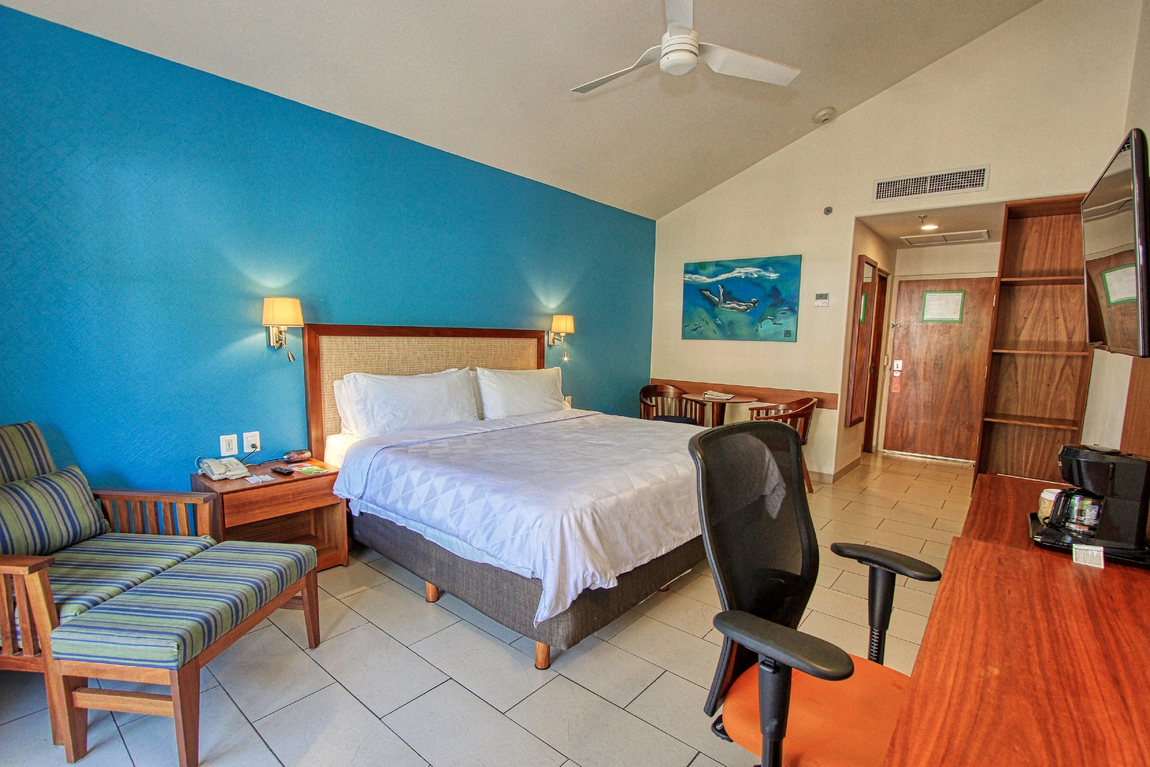 Resort Huatulco By Ihg 4*