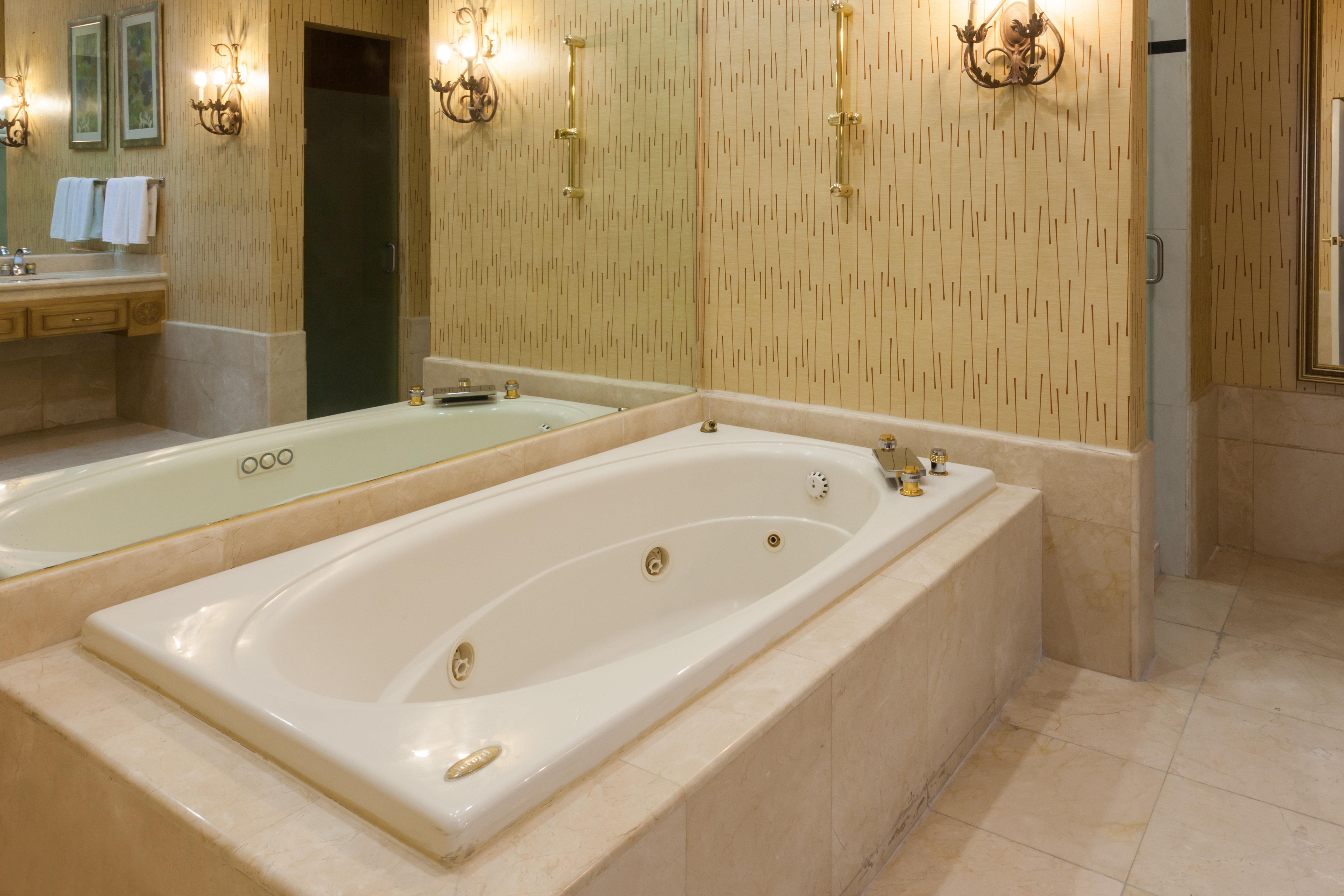 Holiday Inn Matamoros Hotel 3*
