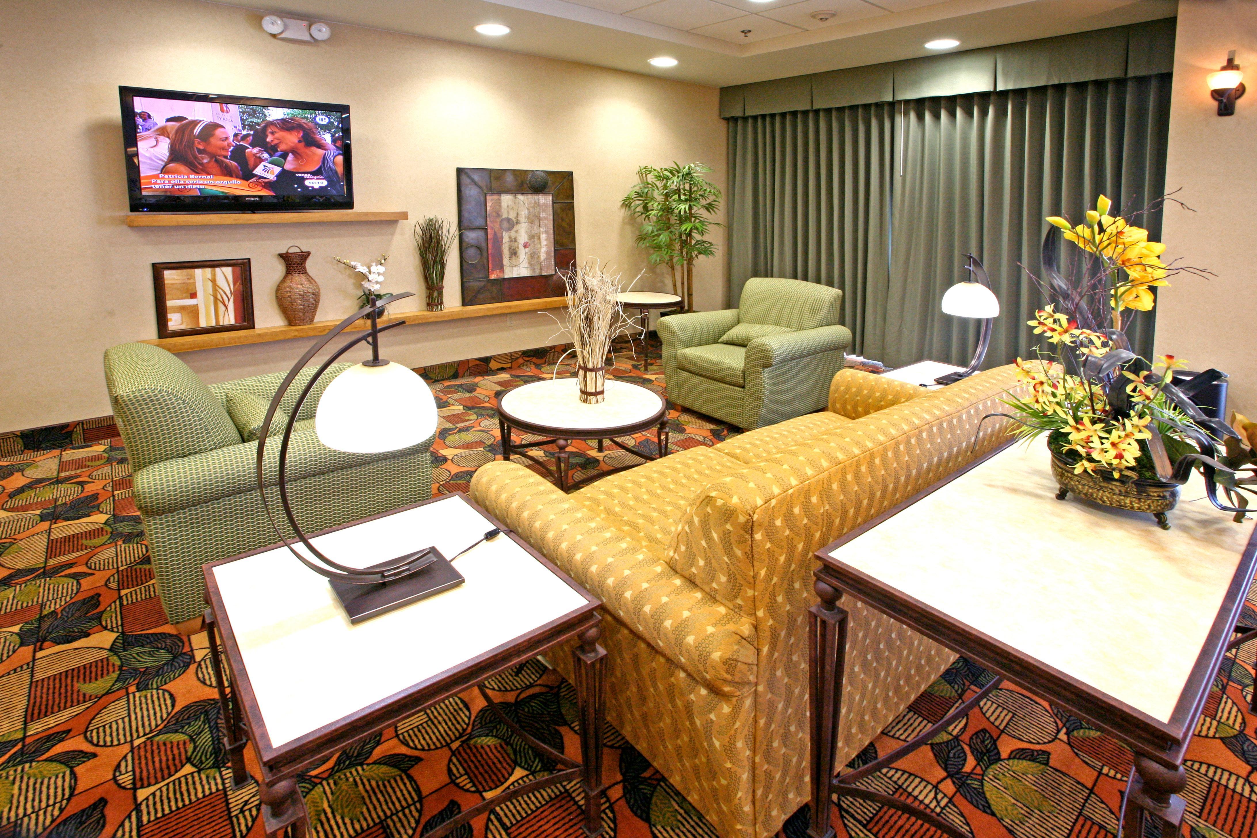 Express Zona Aeropuerto By Ihg Hotel 4*