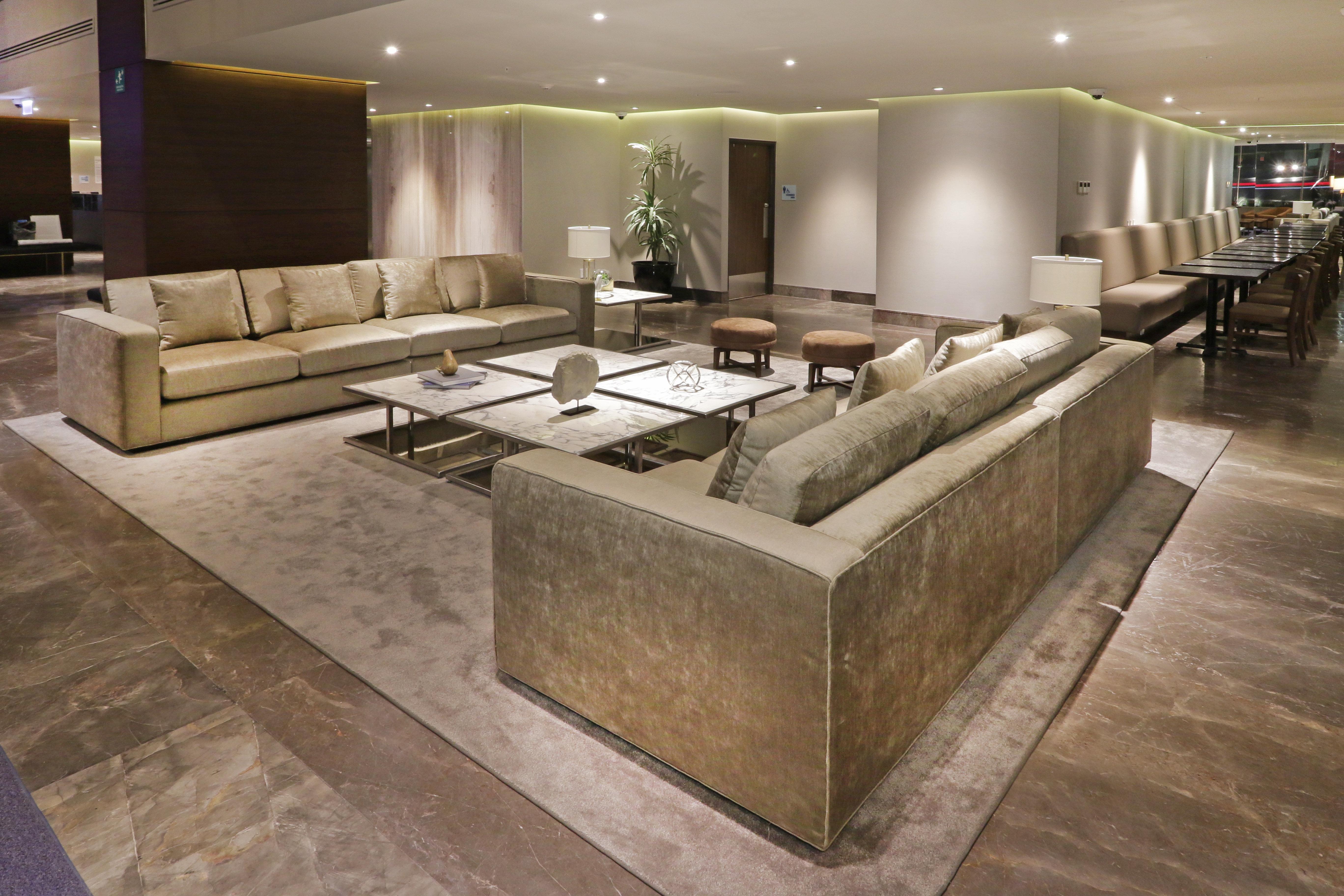 Hotel Express & Monterrey Valle By Ihg