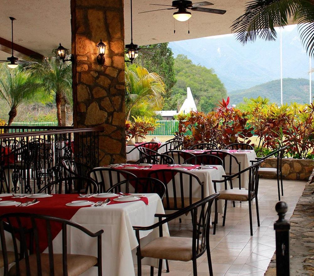 Bahia Escondida 4* Santiago (Nuevo Leon)