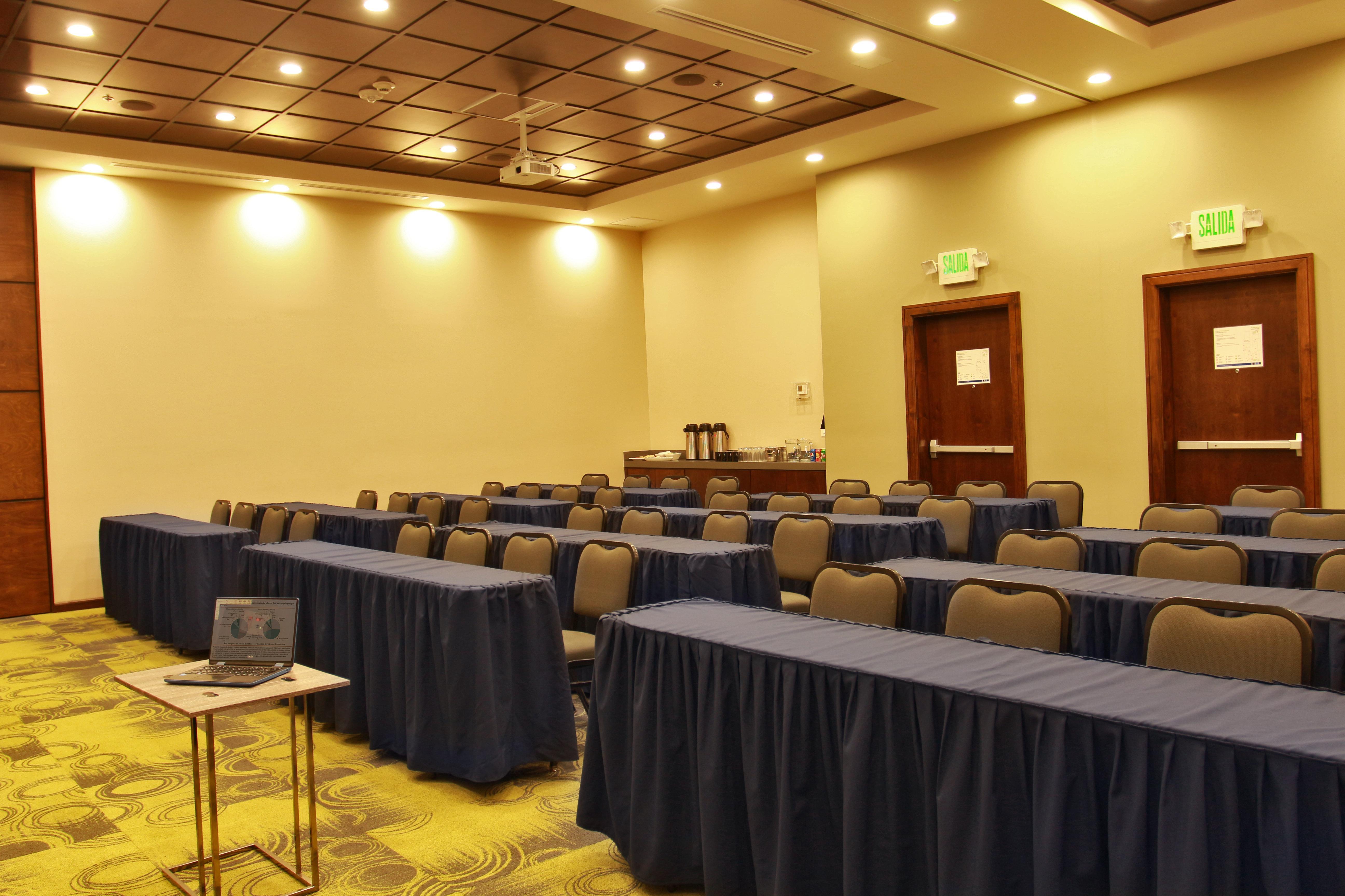 Hotel Express & By Ihg 4*