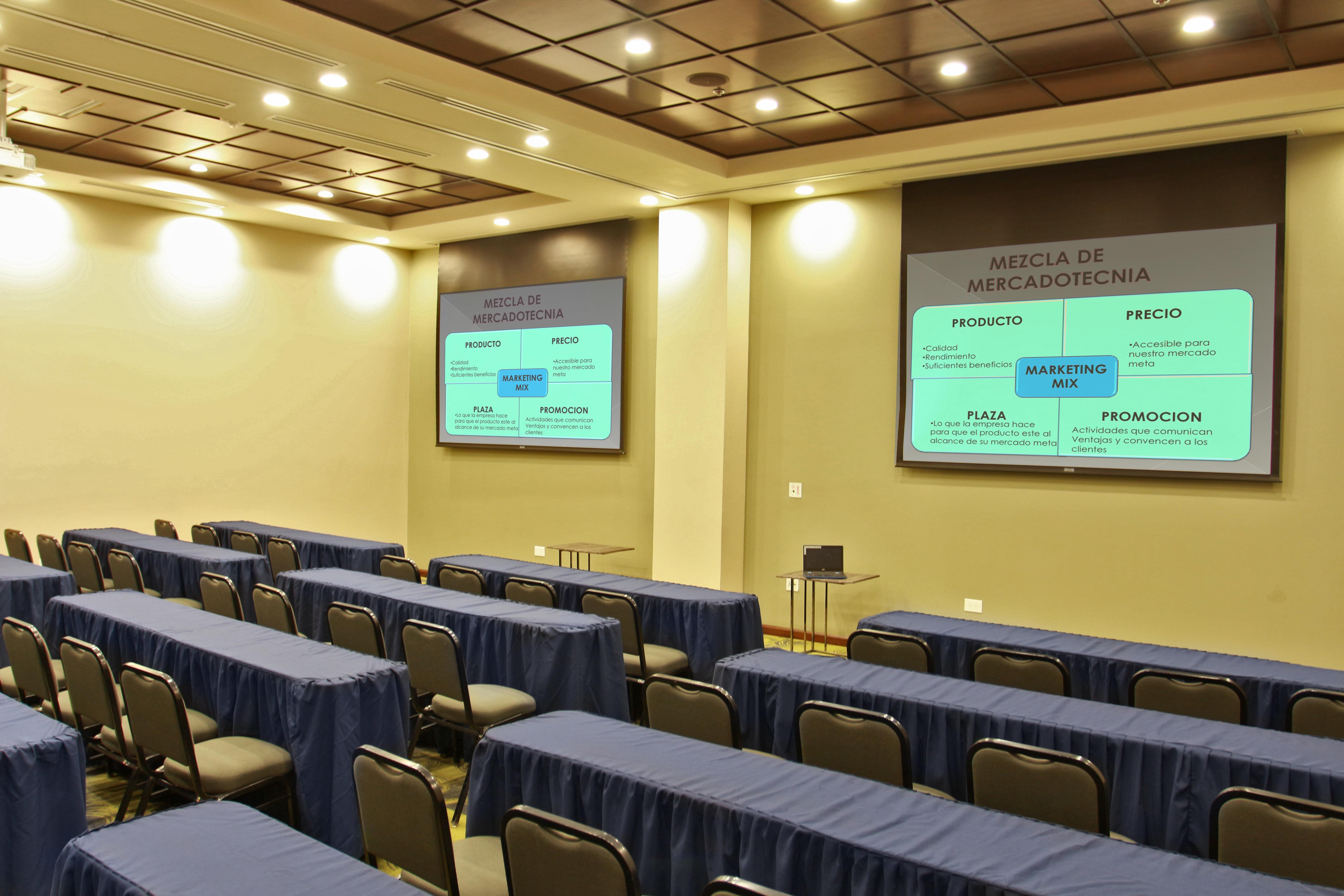 Express & By Ihg 4*