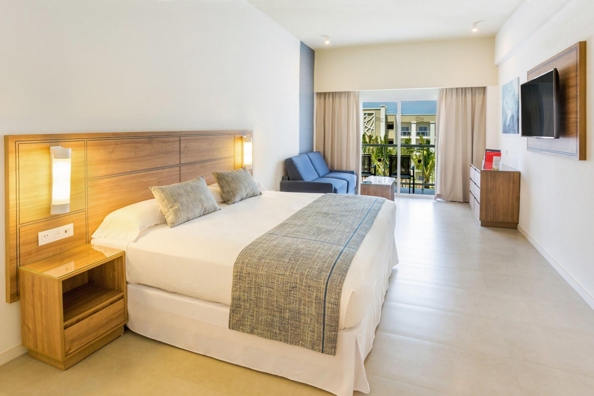 Riu Emerald Bay Hotel 3*