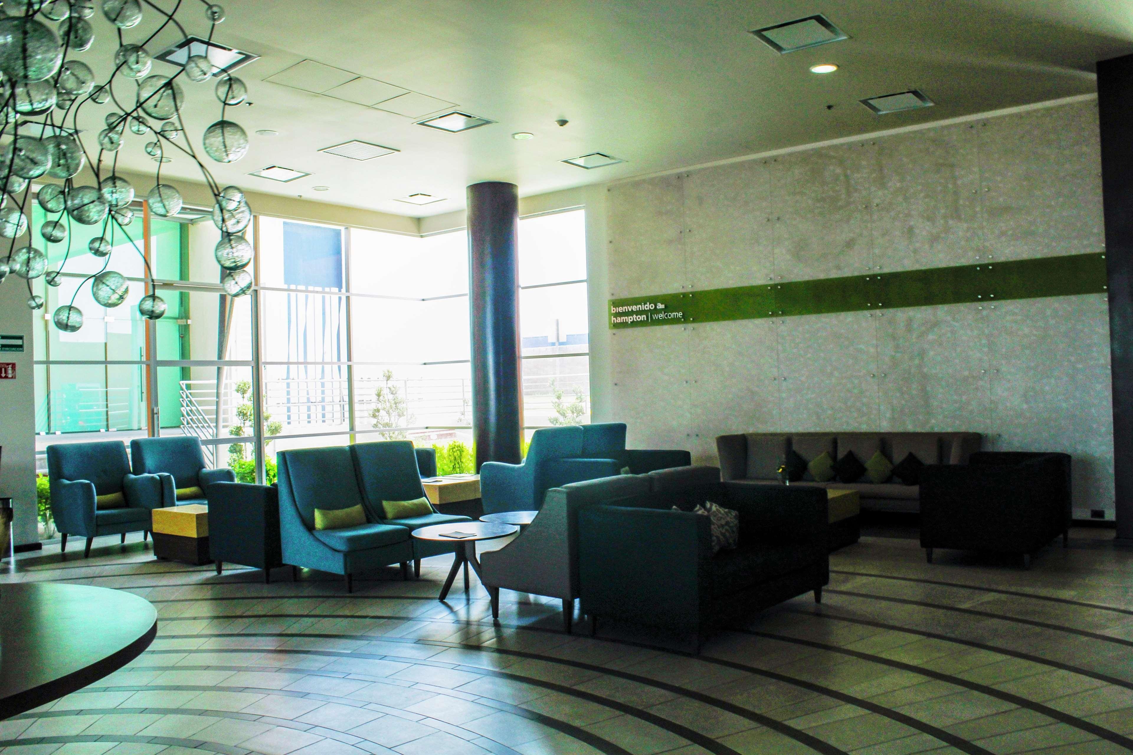 Hampton & By Hilton Aeropuerto 3*