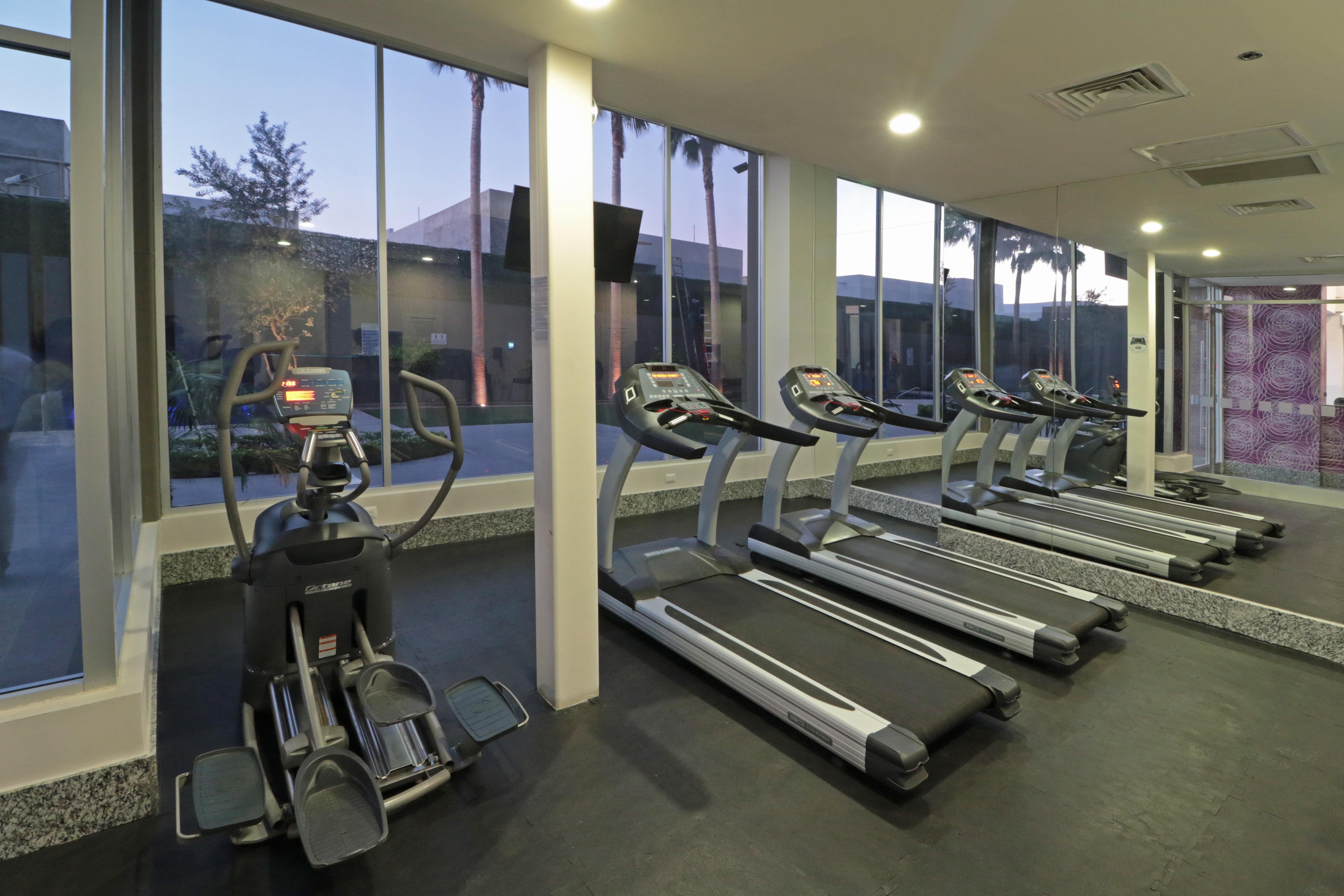 Express & By Ihg Hotel 3*