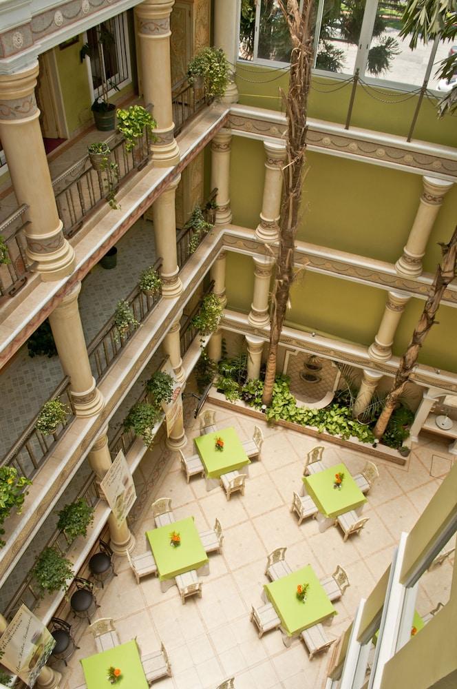 Hotel Margaritas Plaza Cristal 4*